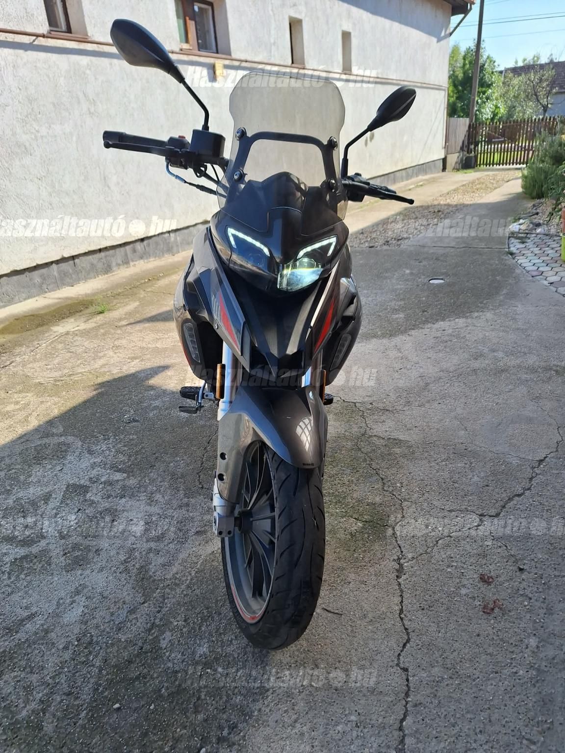 BENELLI TRK 251 2022/5 - 1