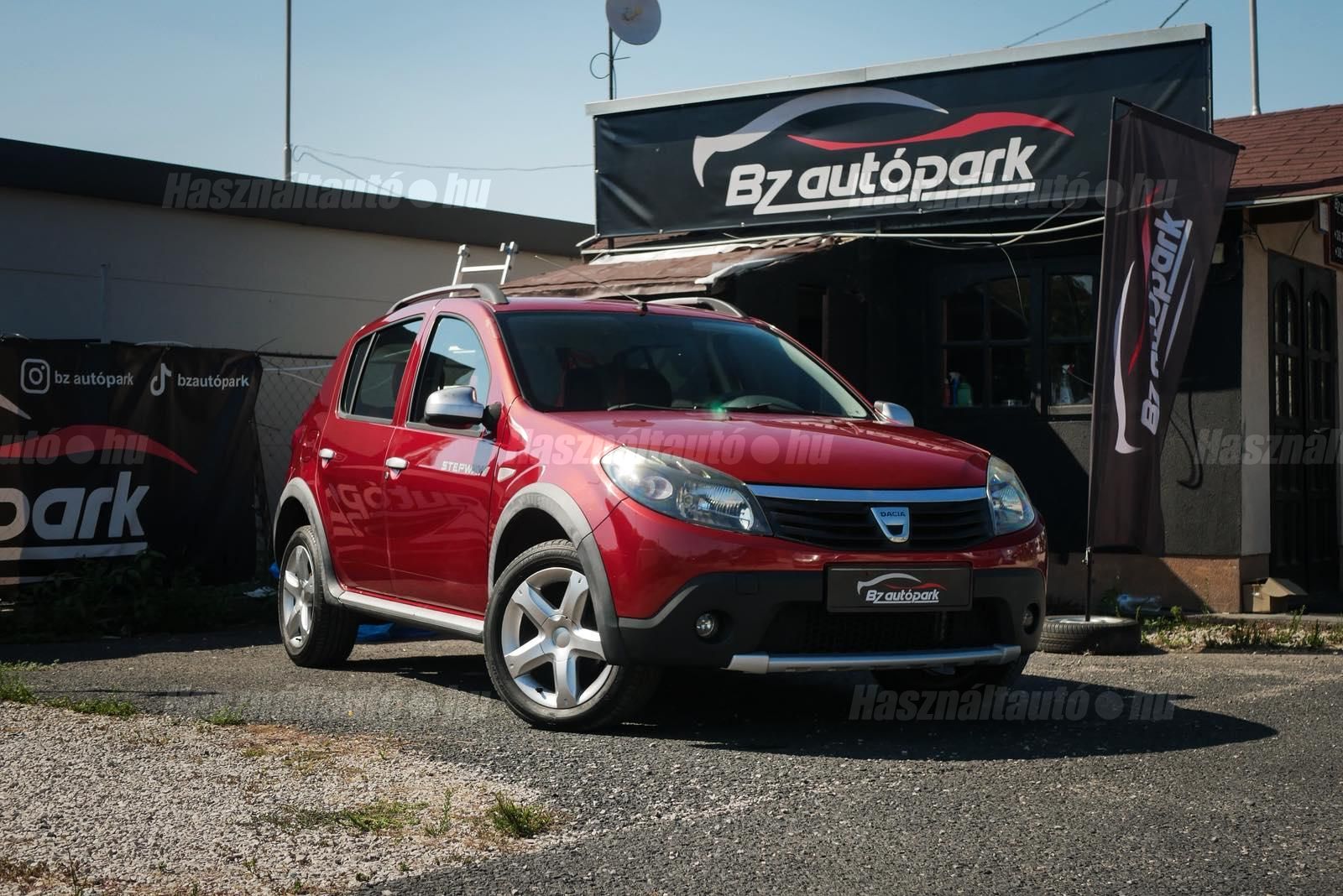 DACIA SANDERO 2012/6 - 1