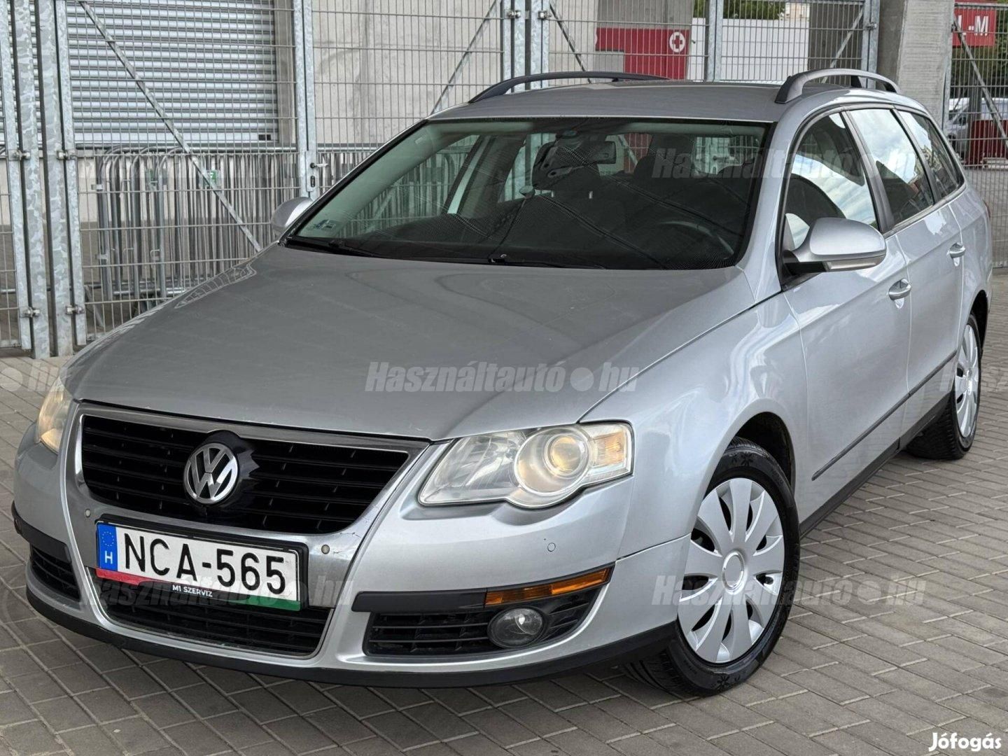 VOLKSWAGEN PASSAT VI 2010 - 1