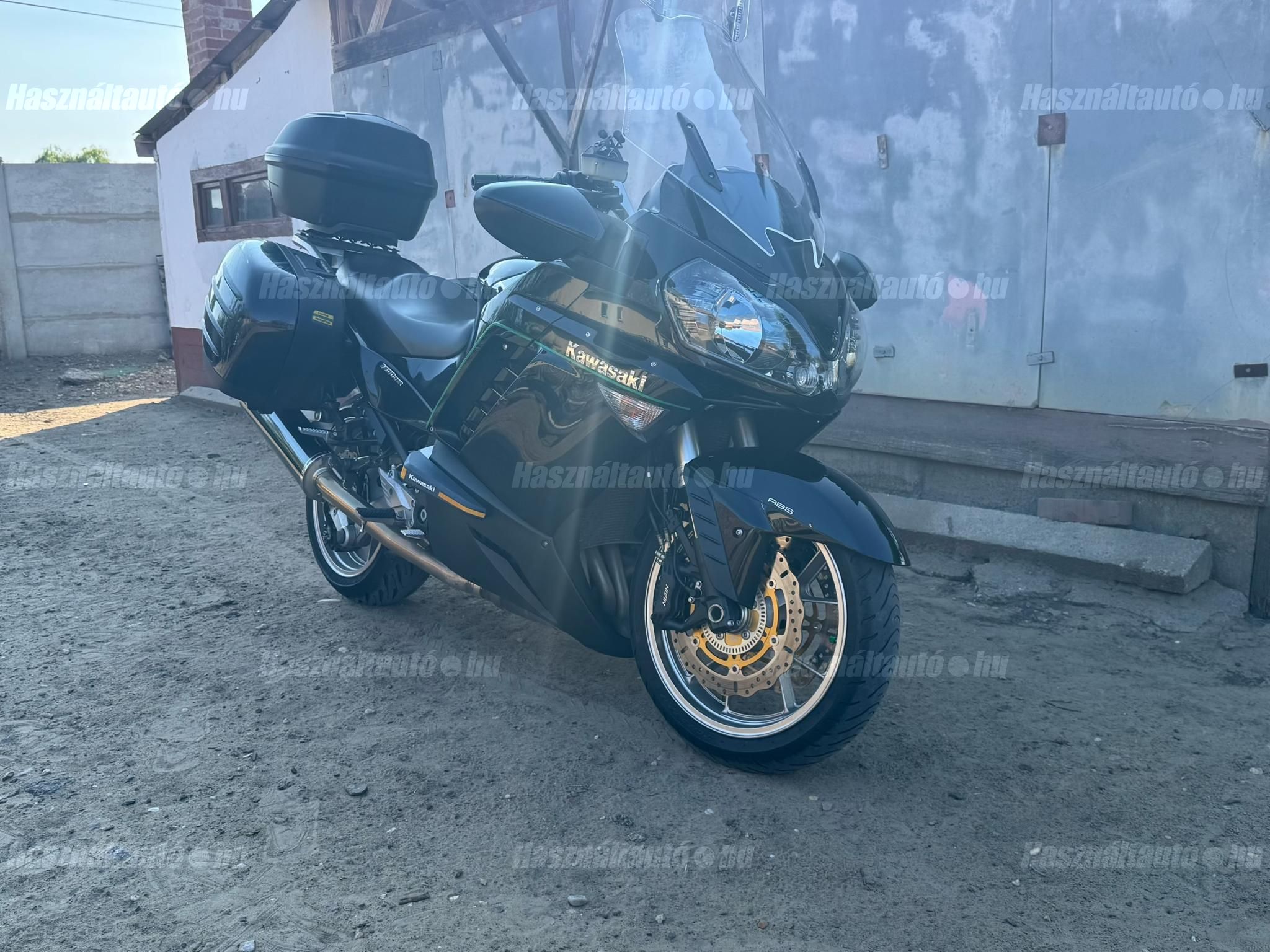 KAWASAKI GTR 1400 2008 - 1