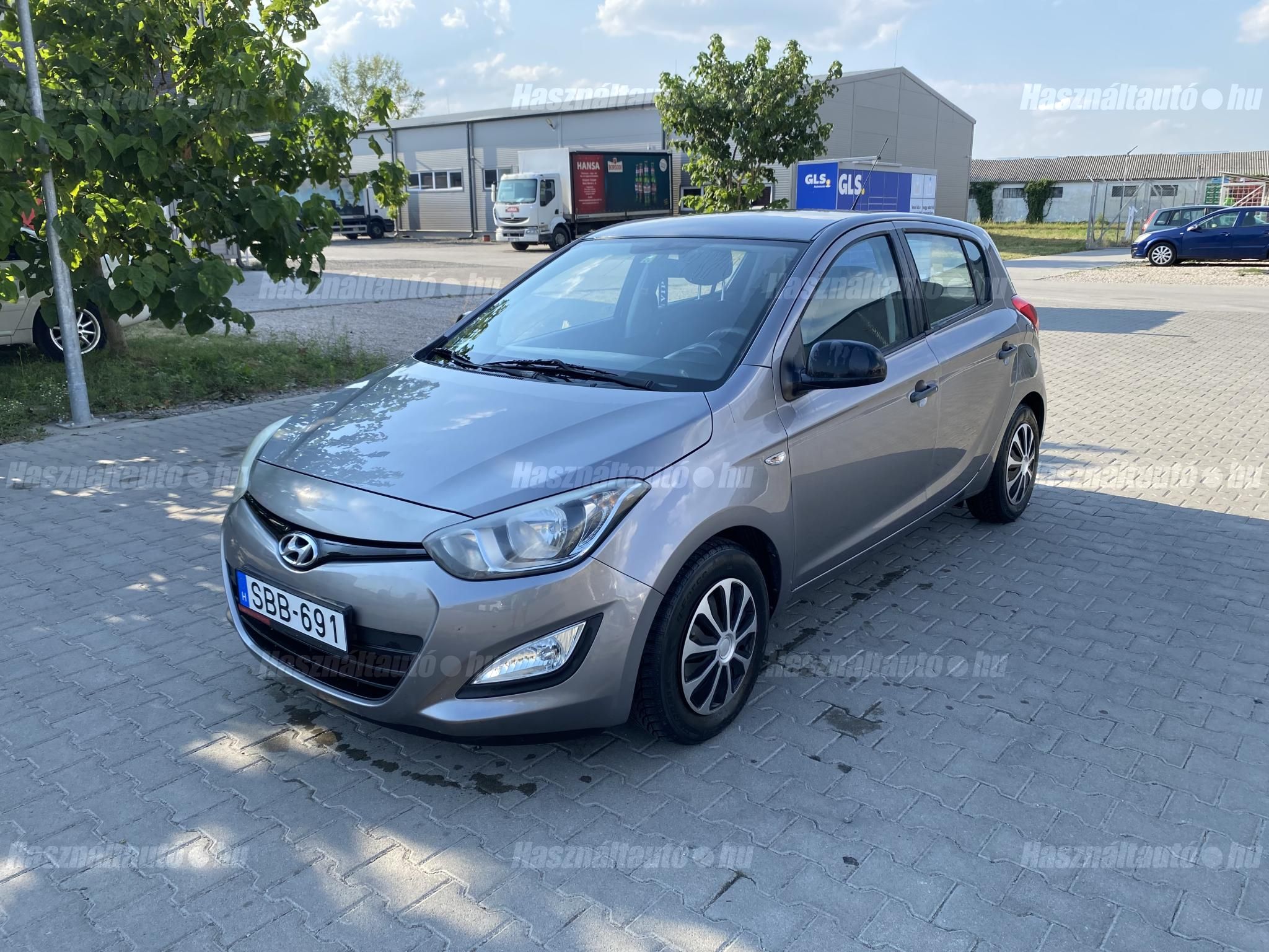 HYUNDAI I20 2013/3 - 1