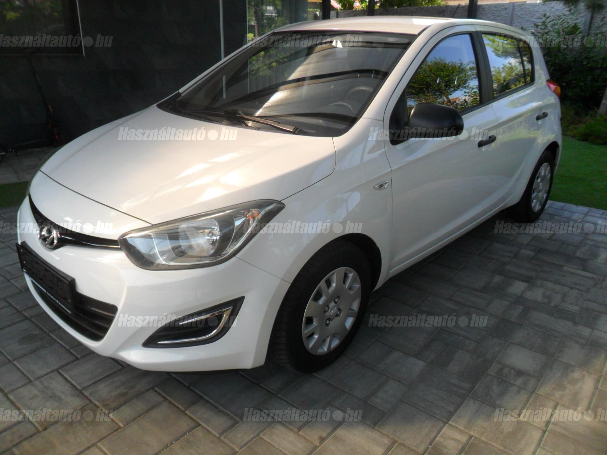 HYUNDAI I20 2013/5 - 1
