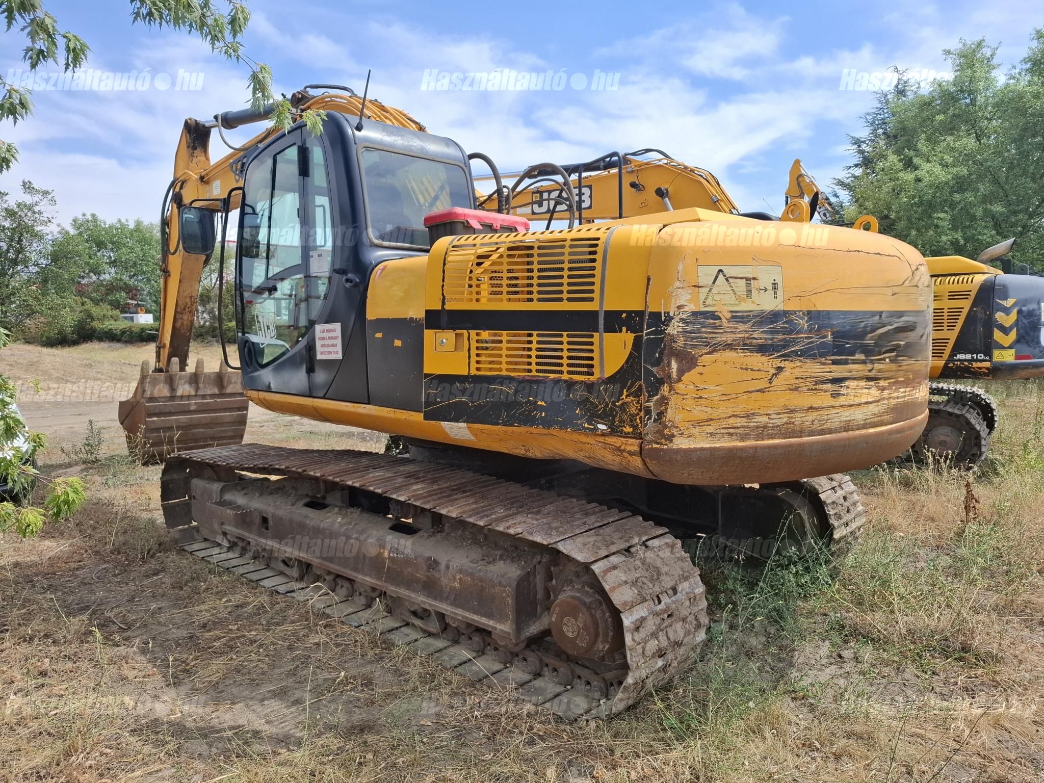 JCB 2011 - 1