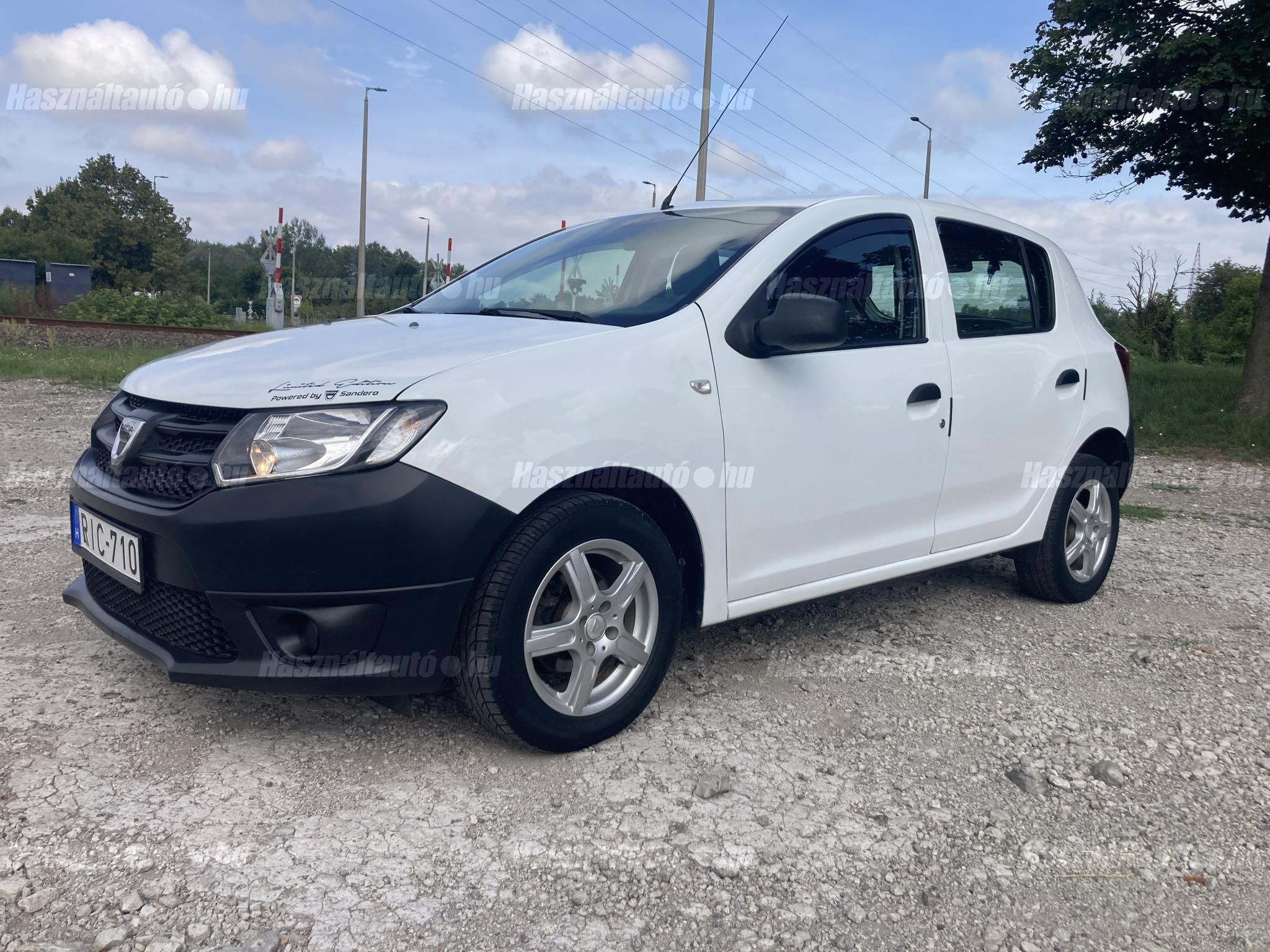 DACIA SANDERO 2014/6 - 1