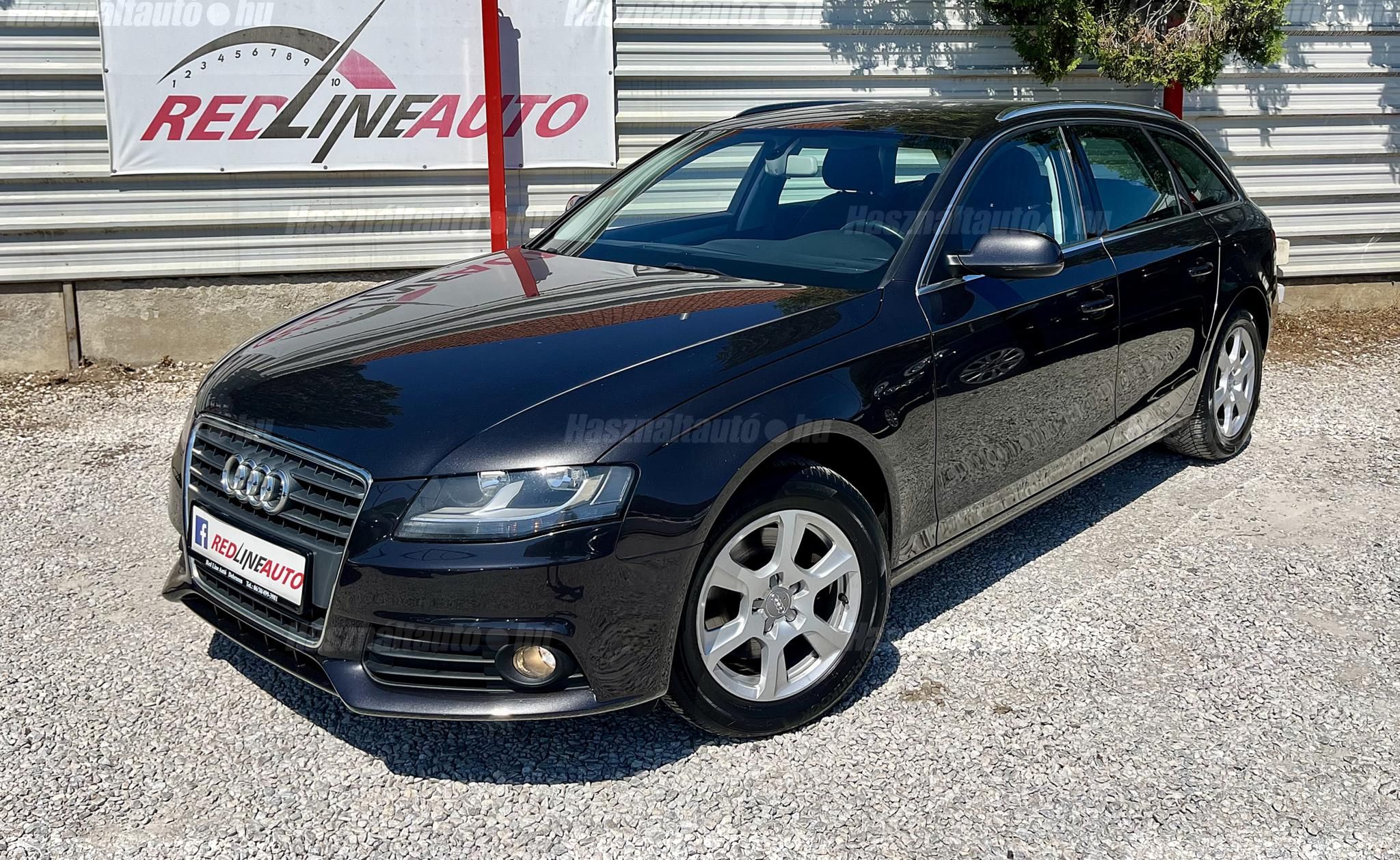 AUDI A4 2011/6 - 1