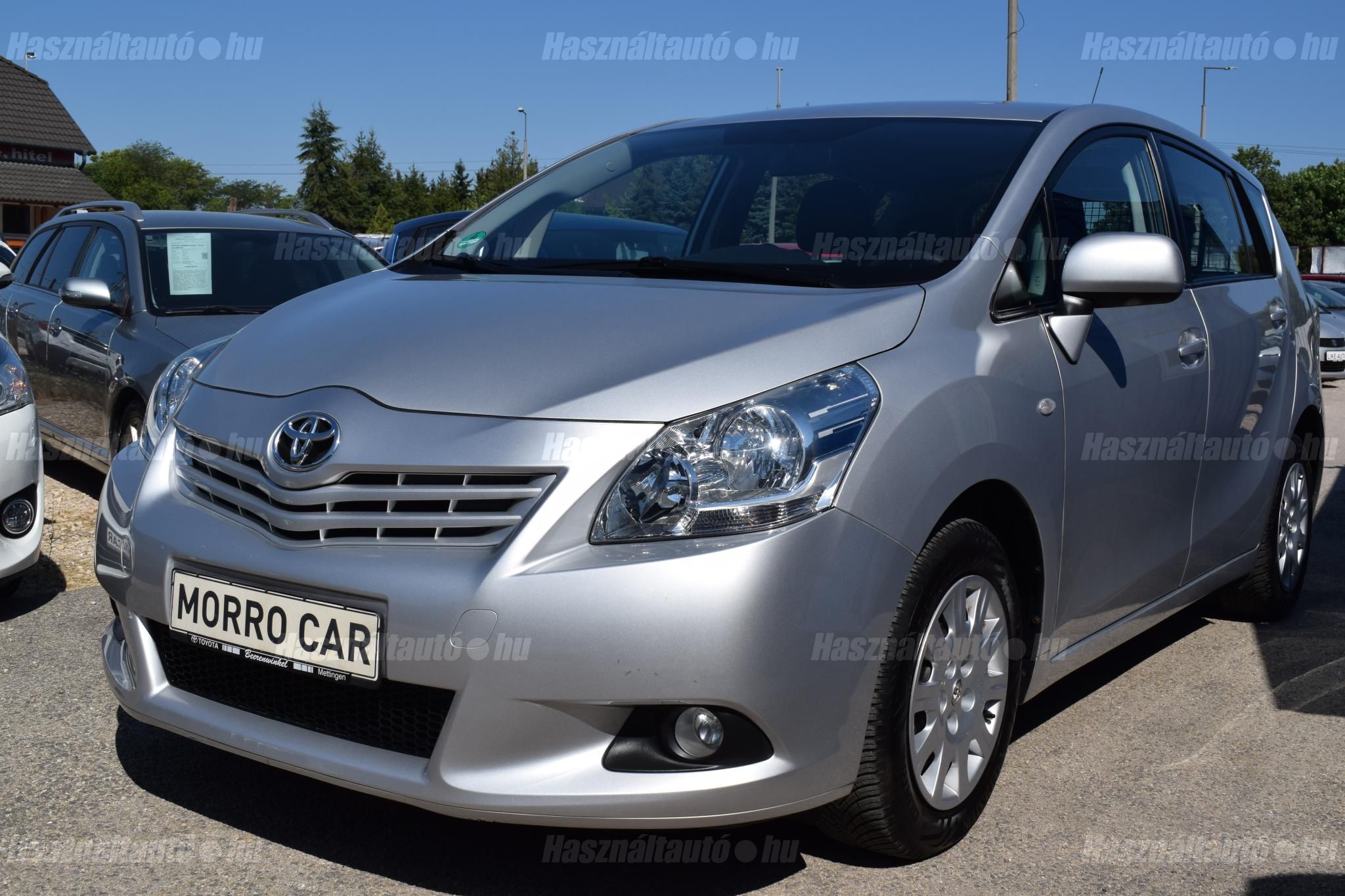 TOYOTA VERSO 2010/7 - 1