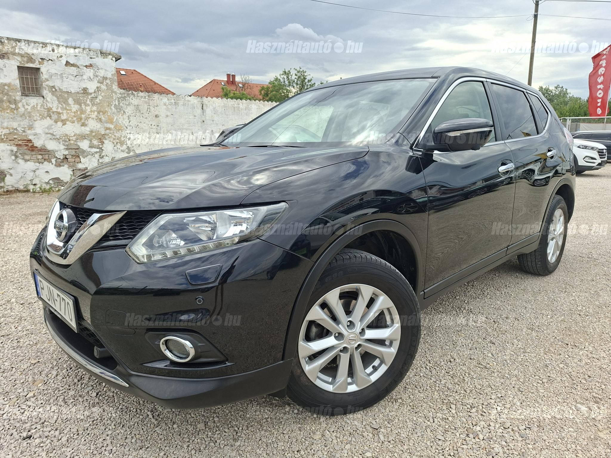 NISSAN X-TRAIL 2017/9 - 1
