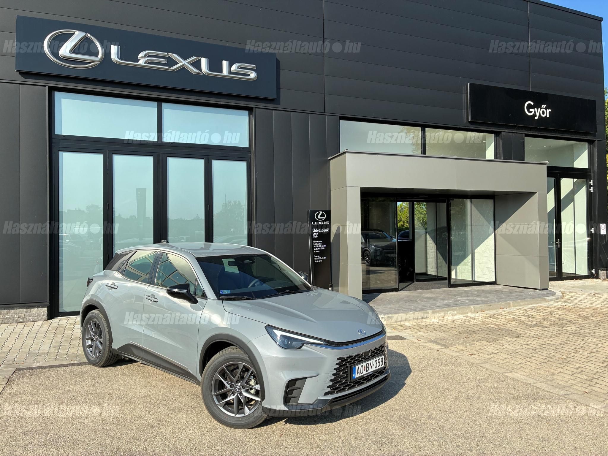 LEXUS LBX 2025 - 1
