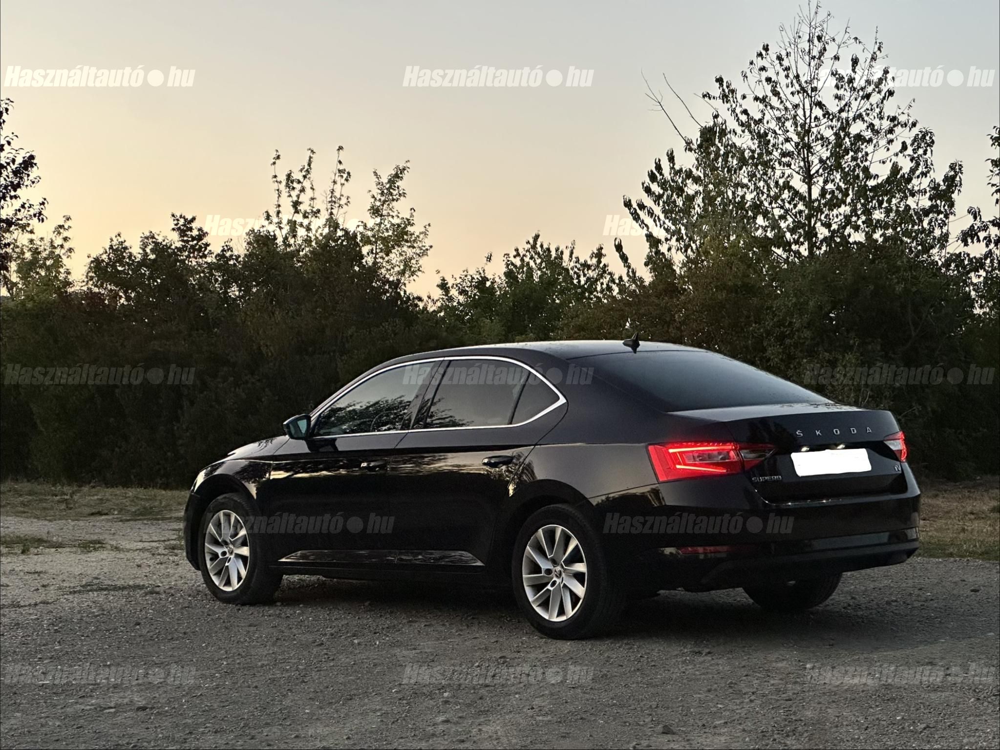 SKODA SUPERB 2023/1 - 1