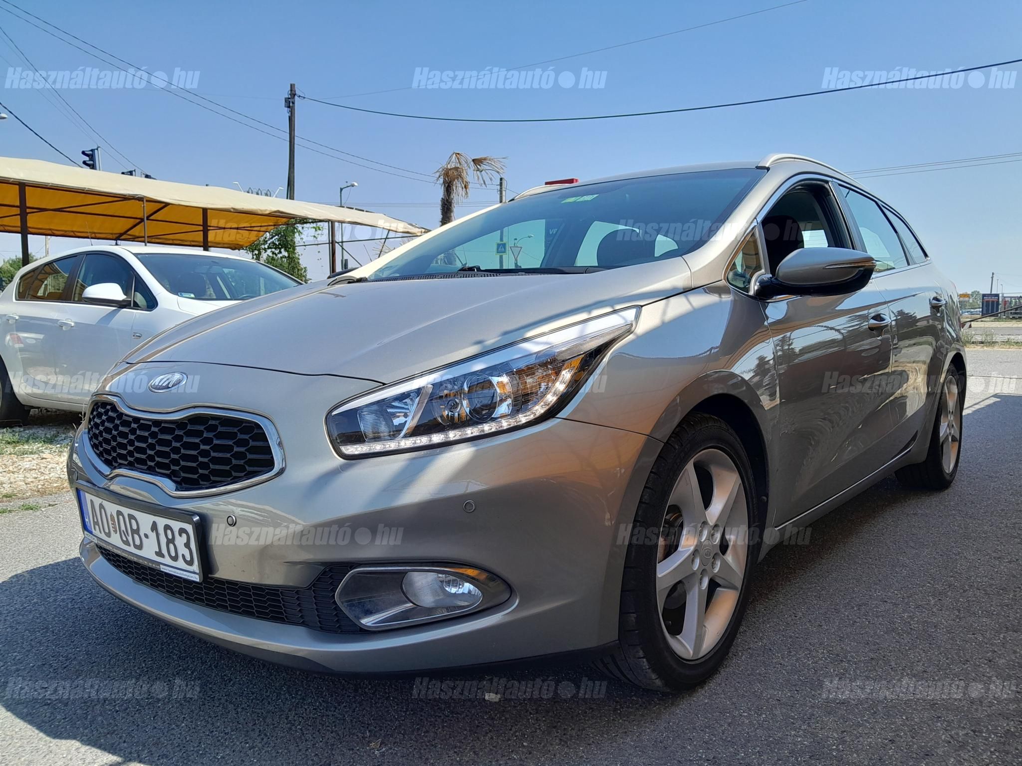 KIA CEE'D 2013/7 - 1