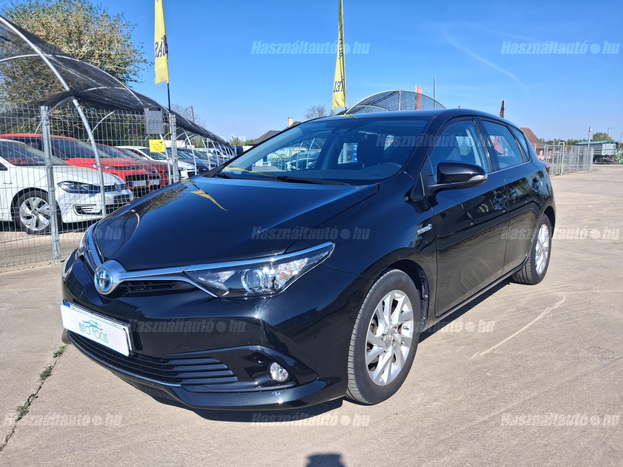 TOYOTA AURIS 2017/8 - 1