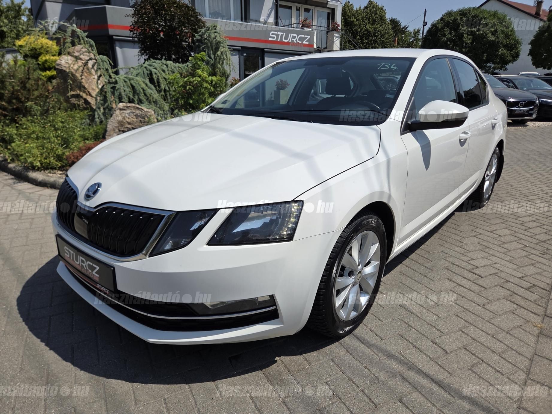SKODA OCTAVIA 2018/12 - 1