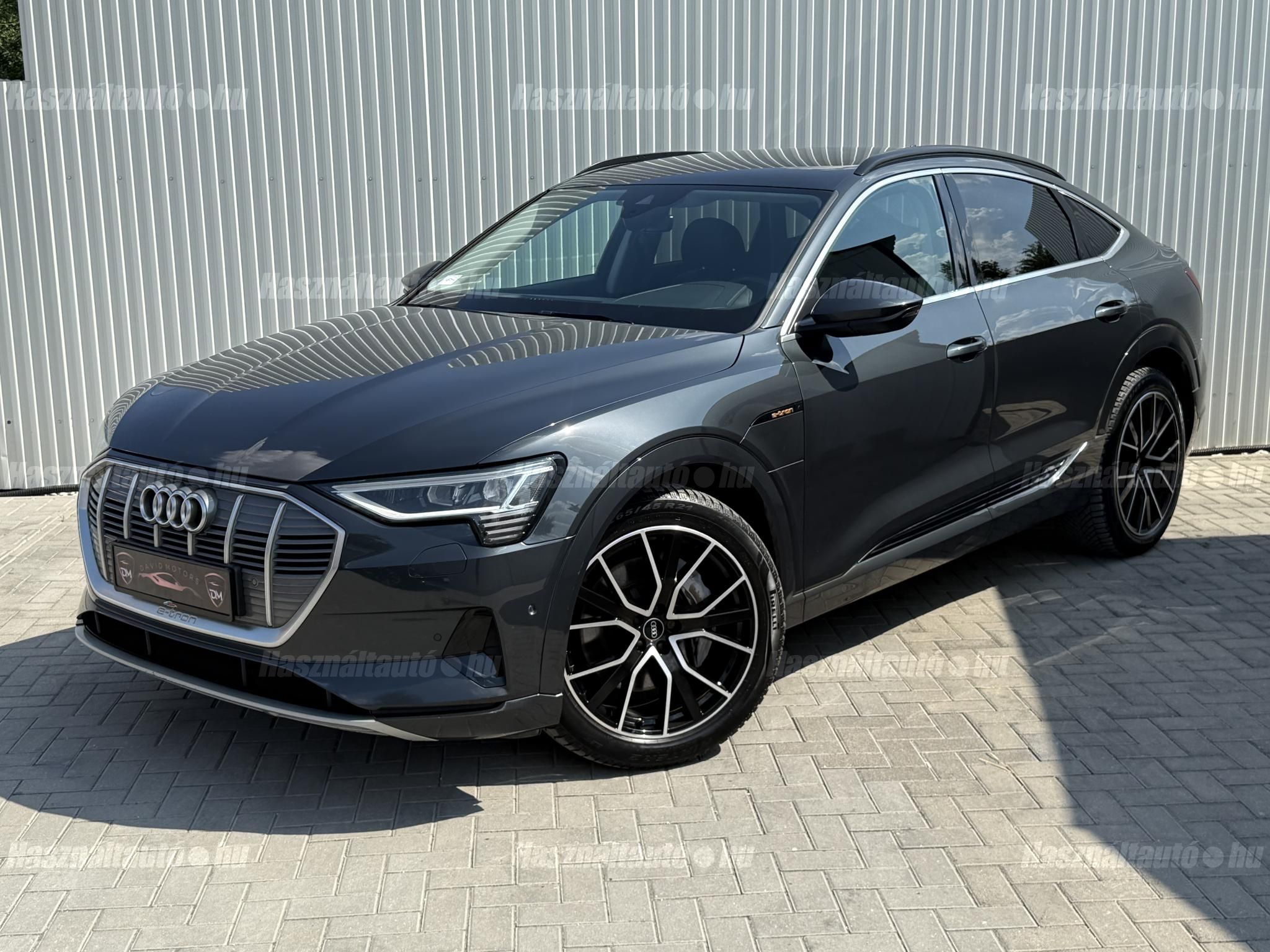 AUDI E-TRON 2022/12 - 1