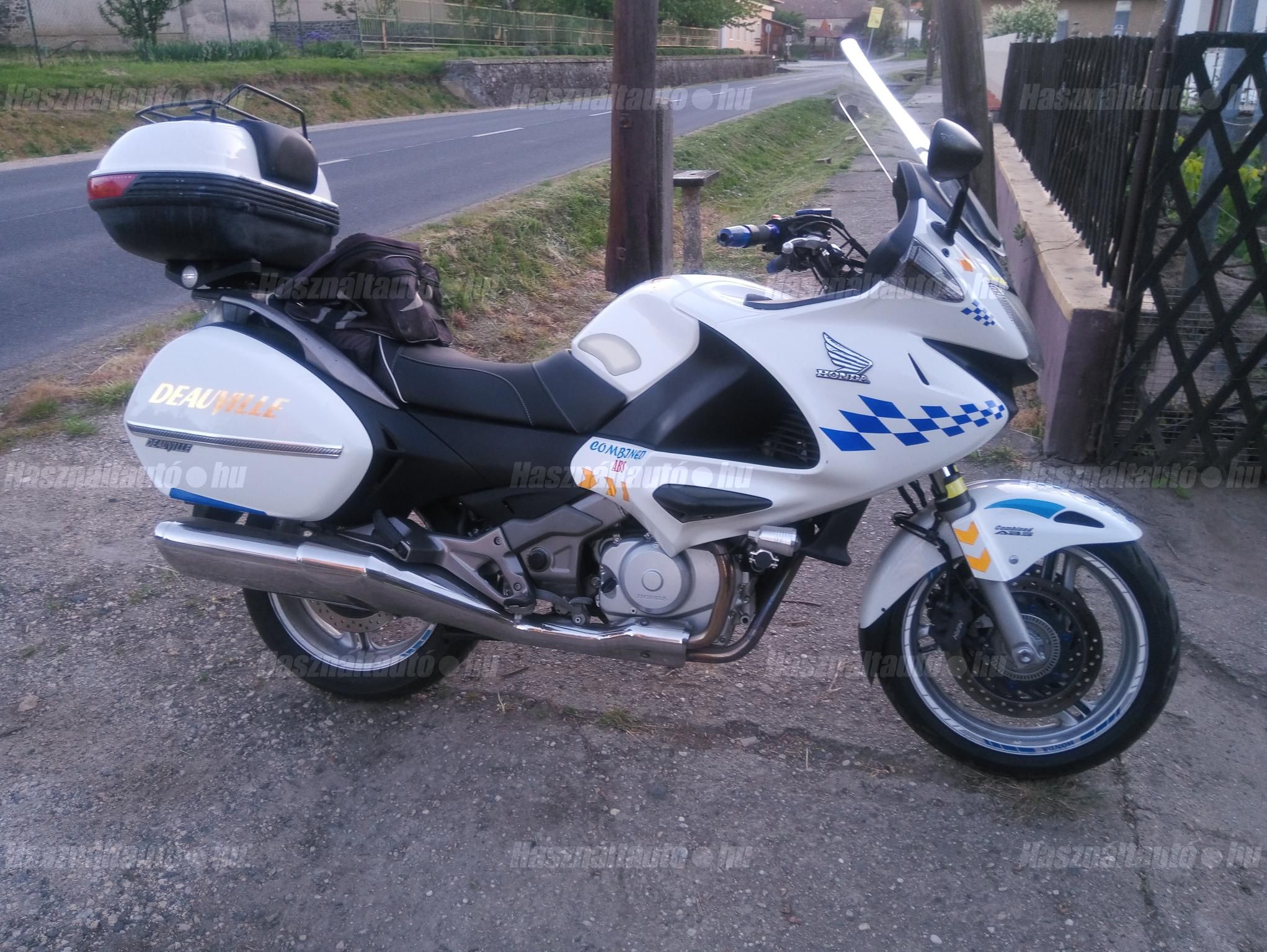 HONDA NT 700 V DEAUVILLE 2012/3 - 1