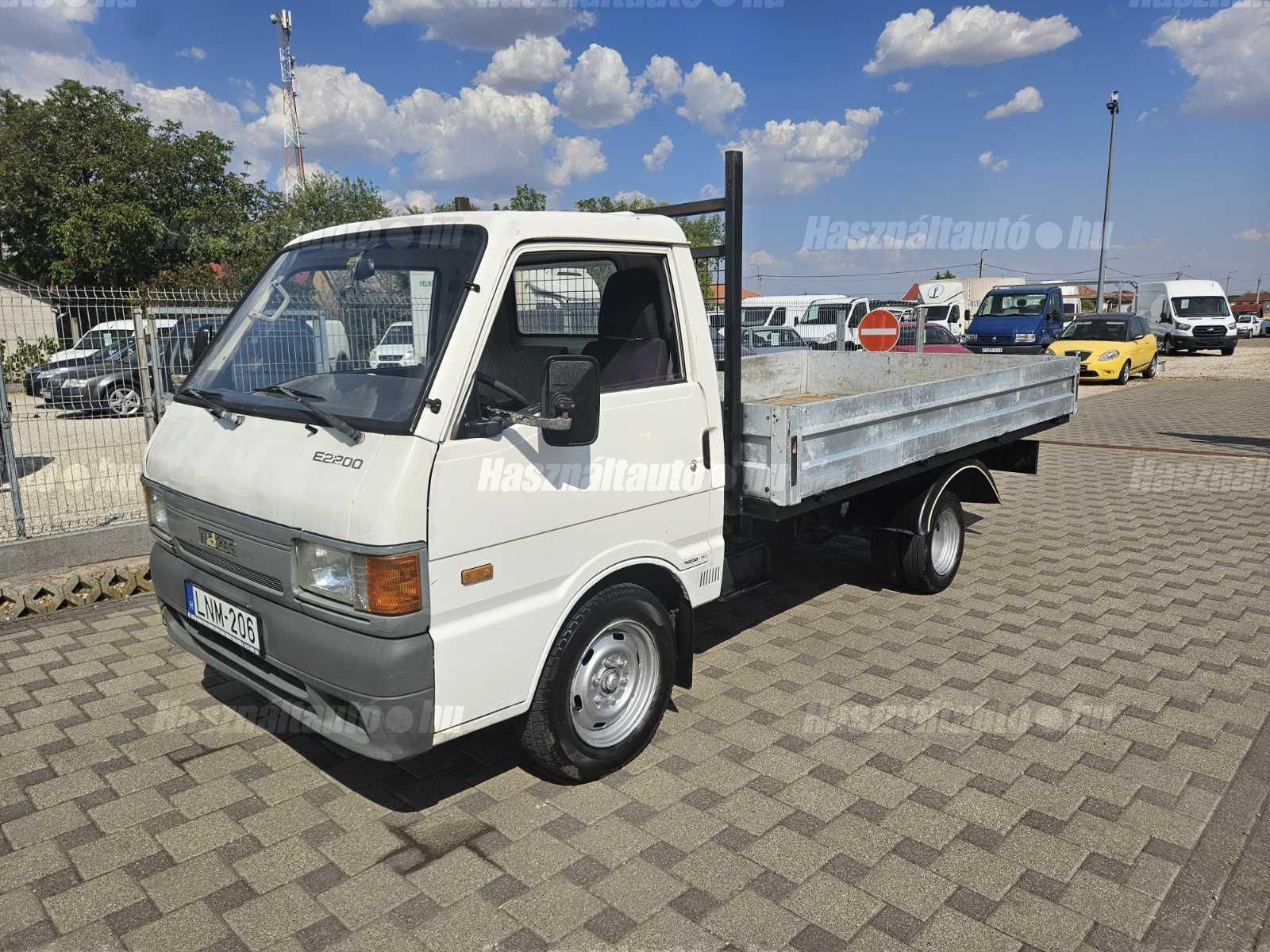 MAZDA E 2200 1999 - 1