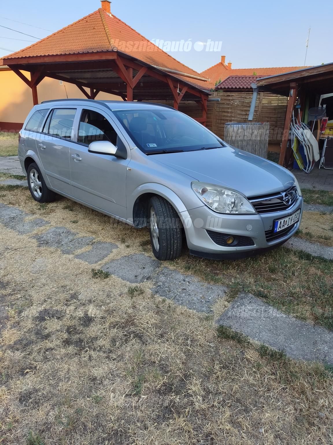 OPEL ASTRA H 2009 - 1