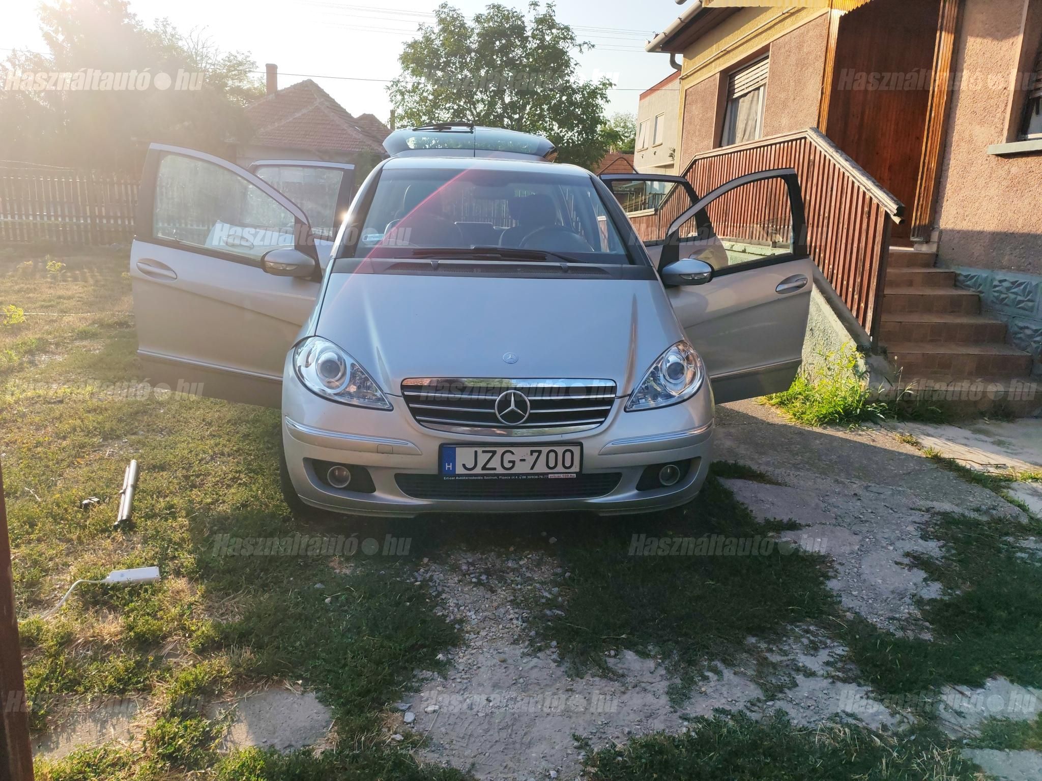 MERCEDES-BENZ A 180 2005/12 - 1