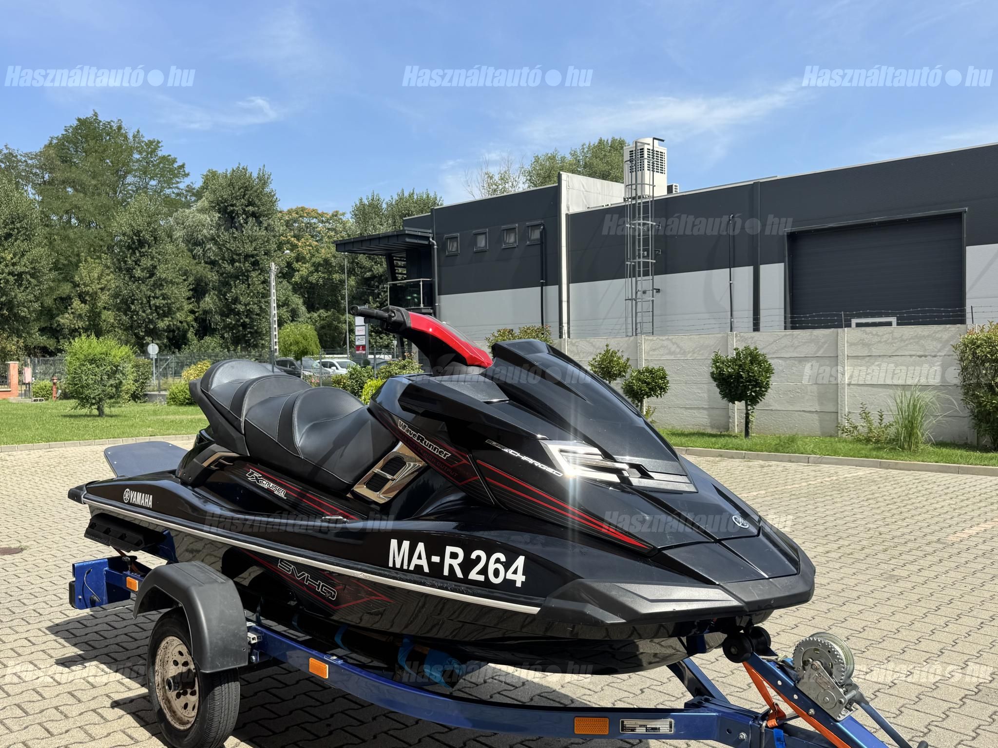 YAMAHA 2015/12 - 1
