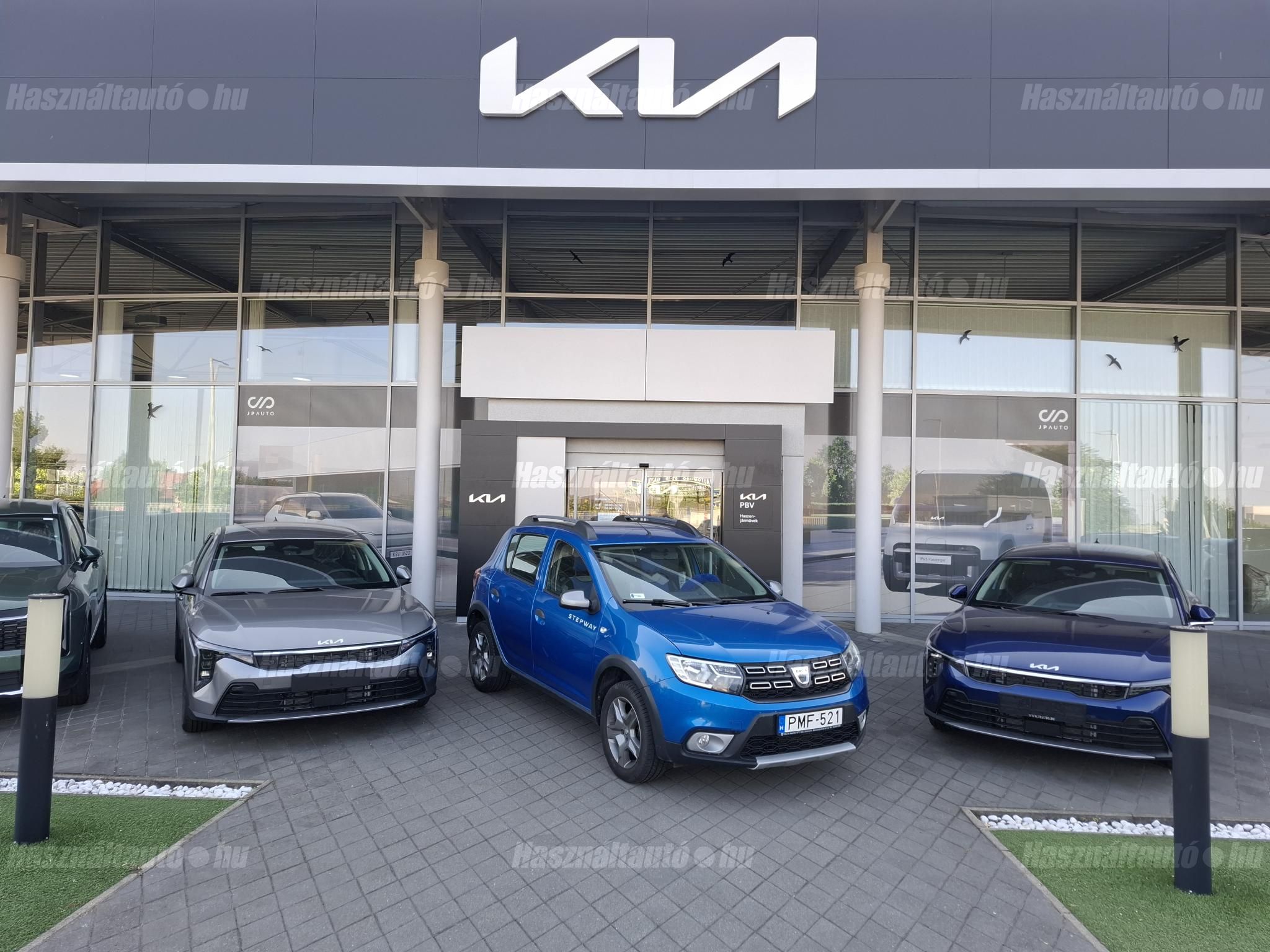 DACIA SANDERO 2017/11 - 1
