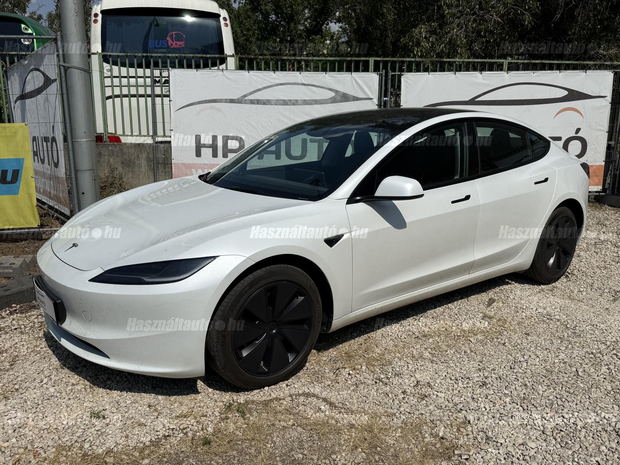 TESLA MODEL 3 2024/3 - 1