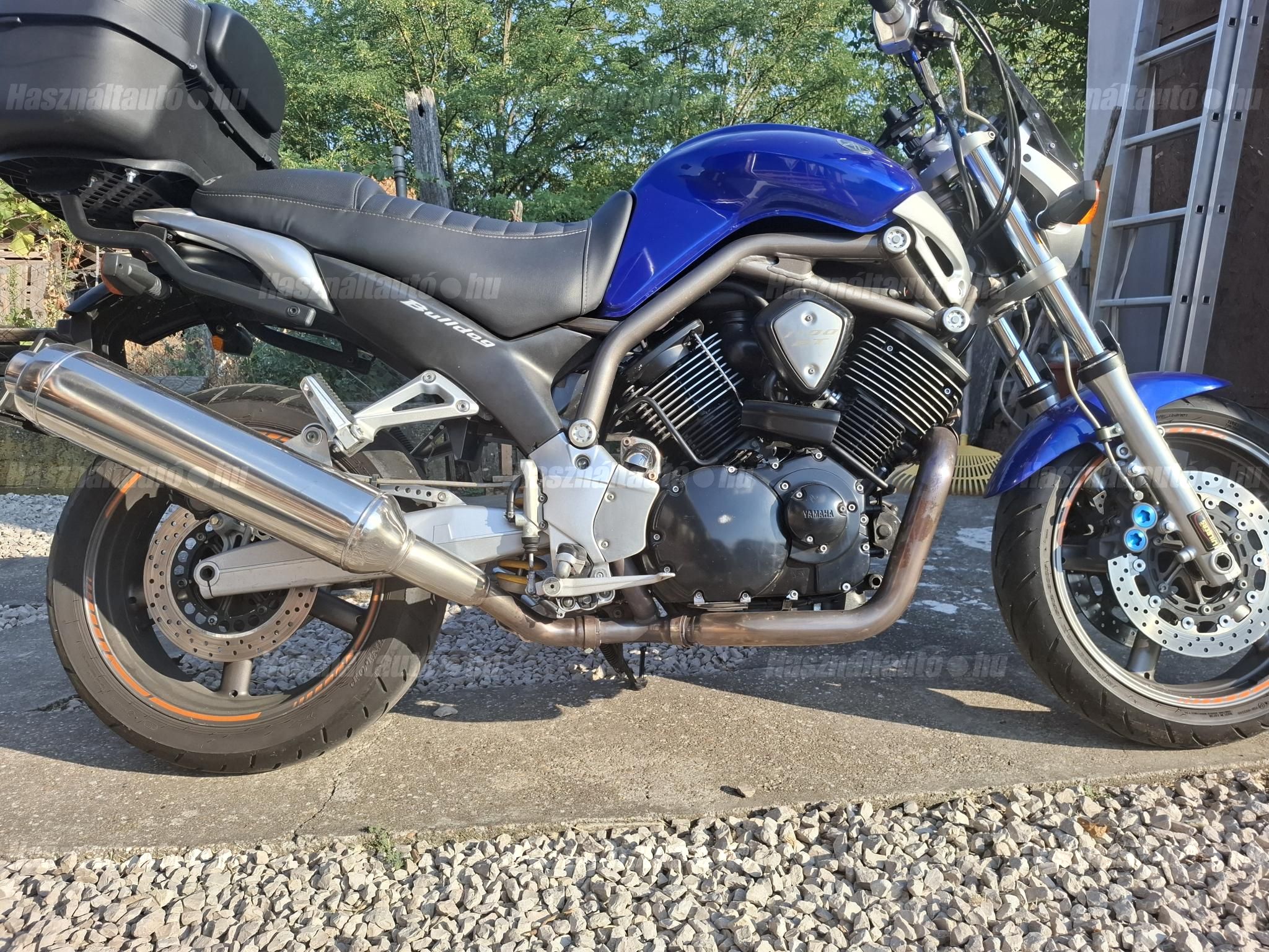 YAMAHA BT 1100 2003/3 - 1