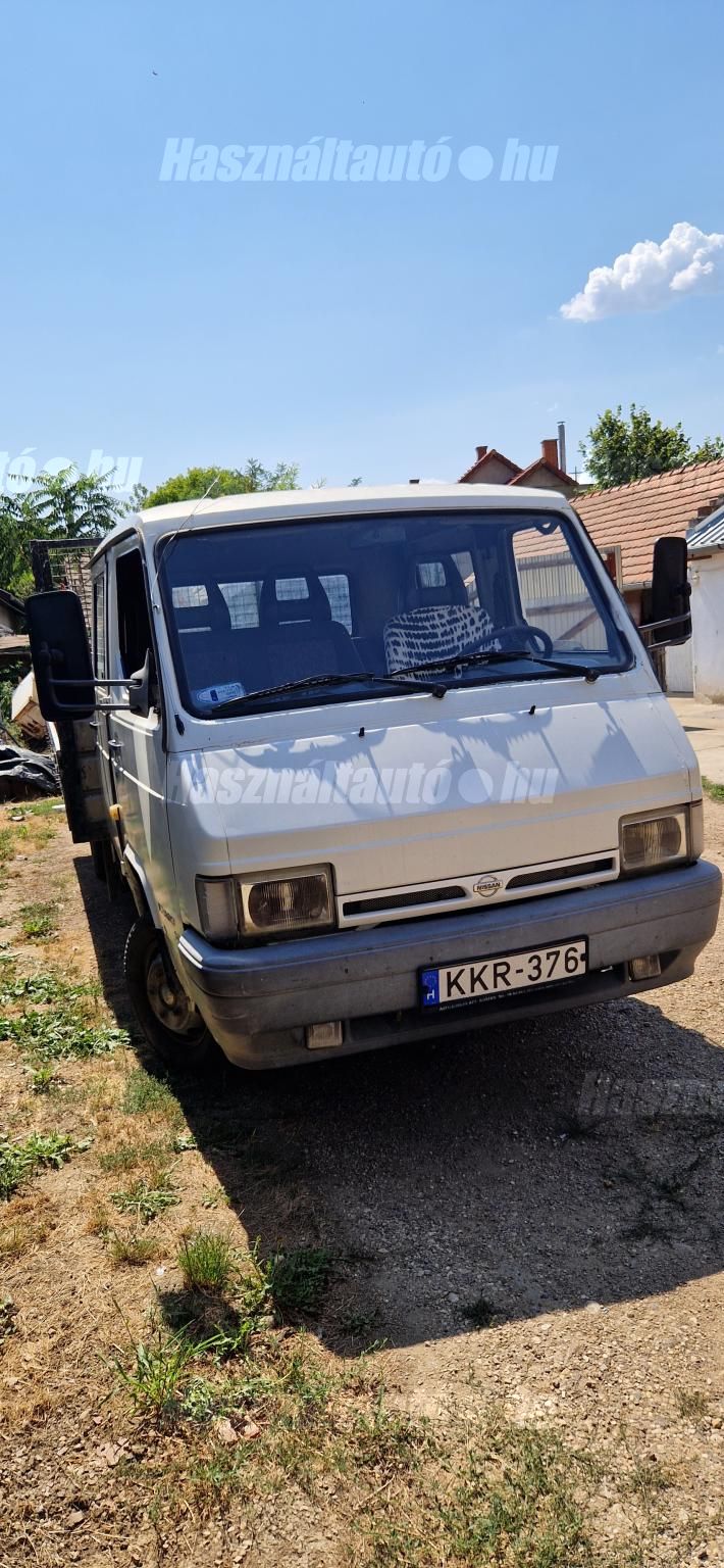 NISSAN TRADE 1997 - 1