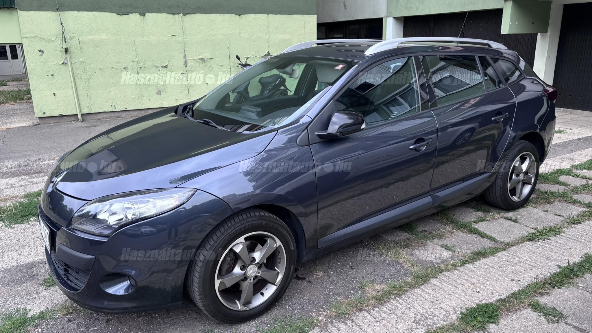 RENAULT MEGANE 2011/9 - 1