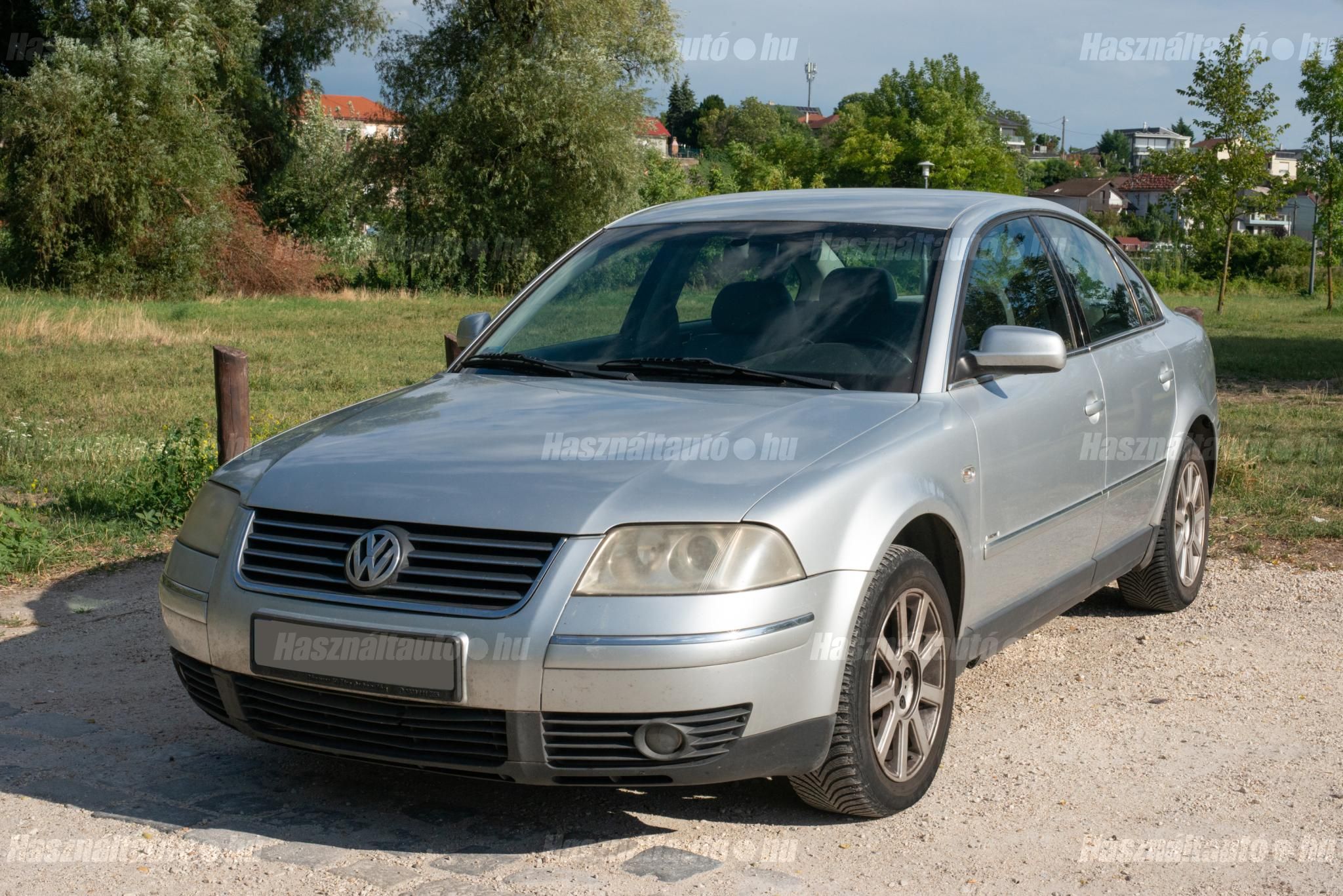 VOLKSWAGEN PASSAT 2001/9 - 1