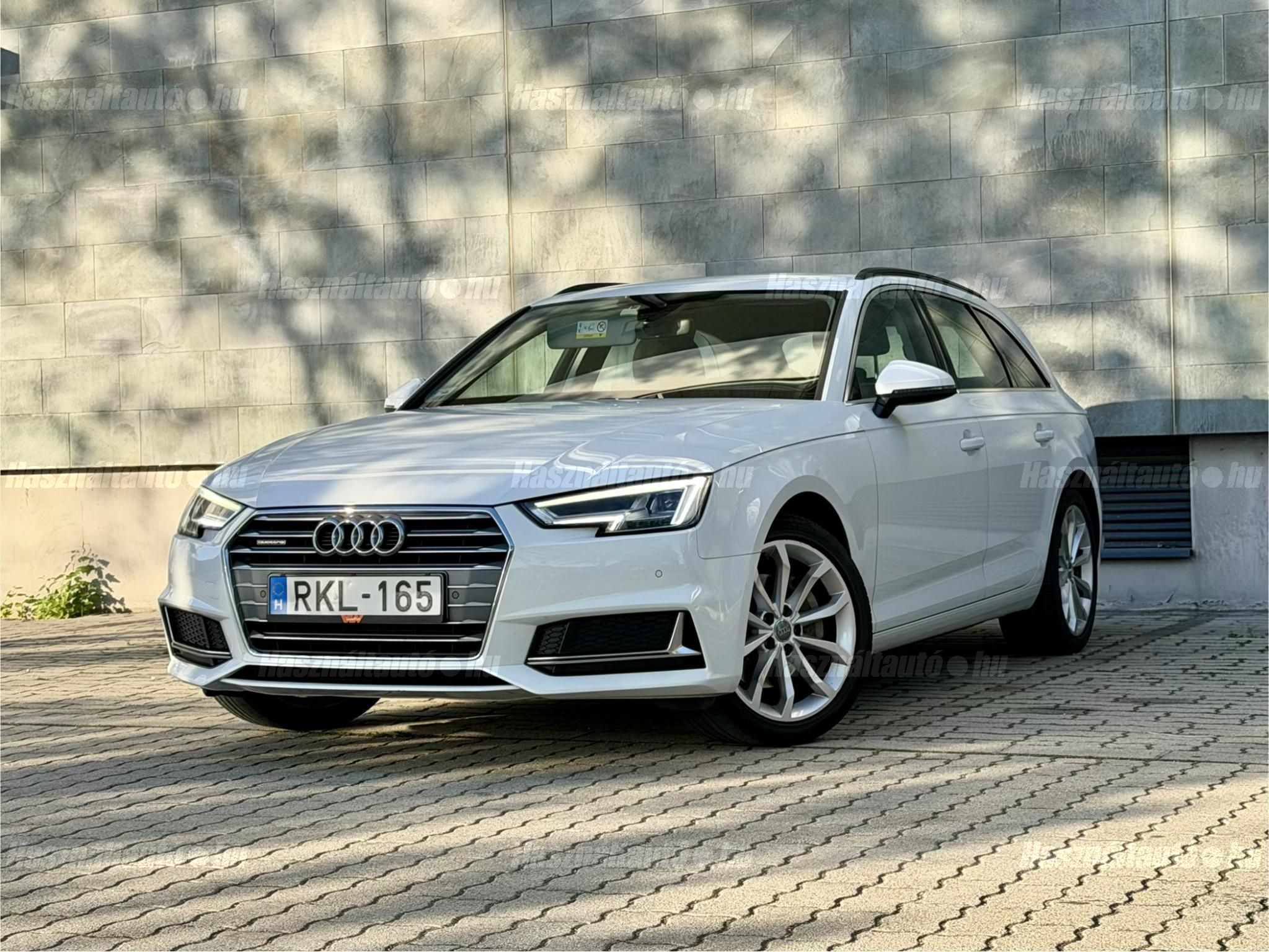 AUDI A4 2019/5 - 1