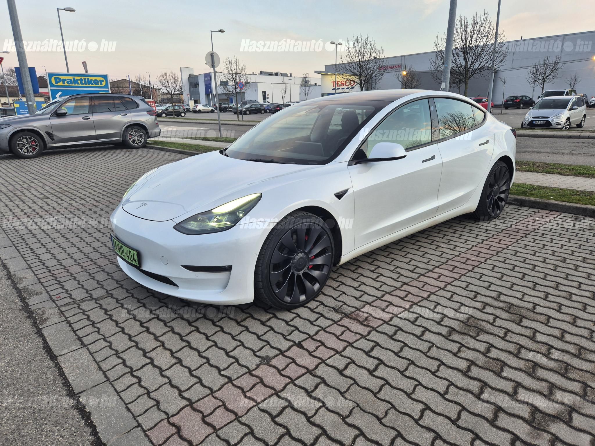 TESLA MODEL 3 2022/9 - 1