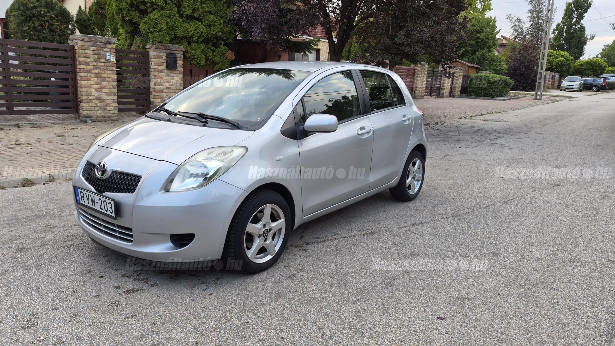 TOYOTA YARIS 2006/12 - 1