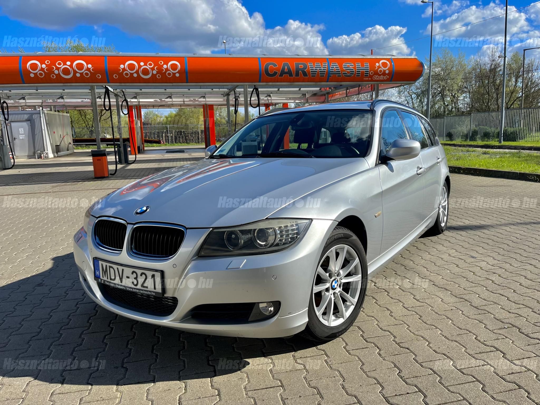 BMW 320 2011/3 - 1