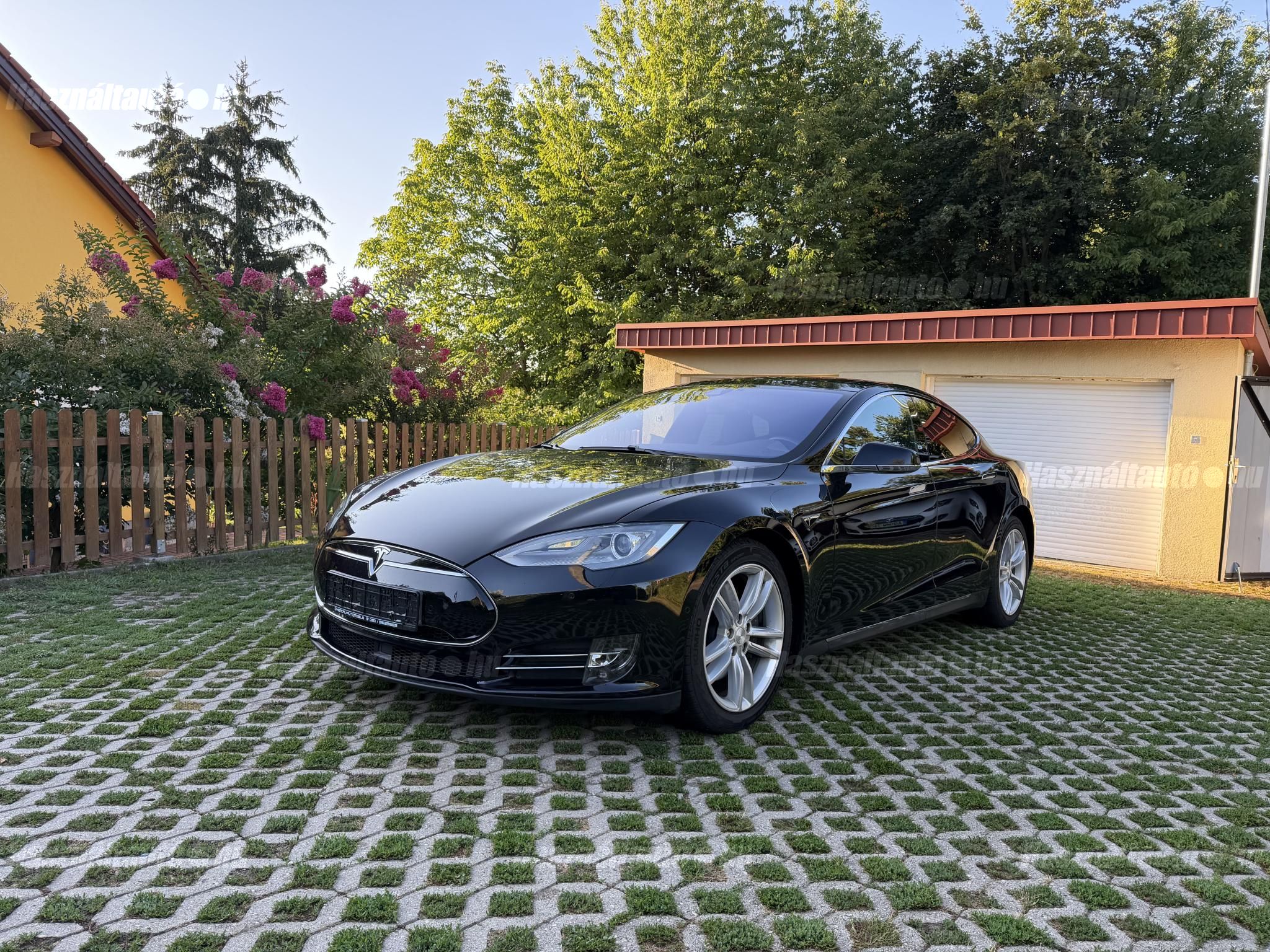 TESLA MODEL S 2016 - 1