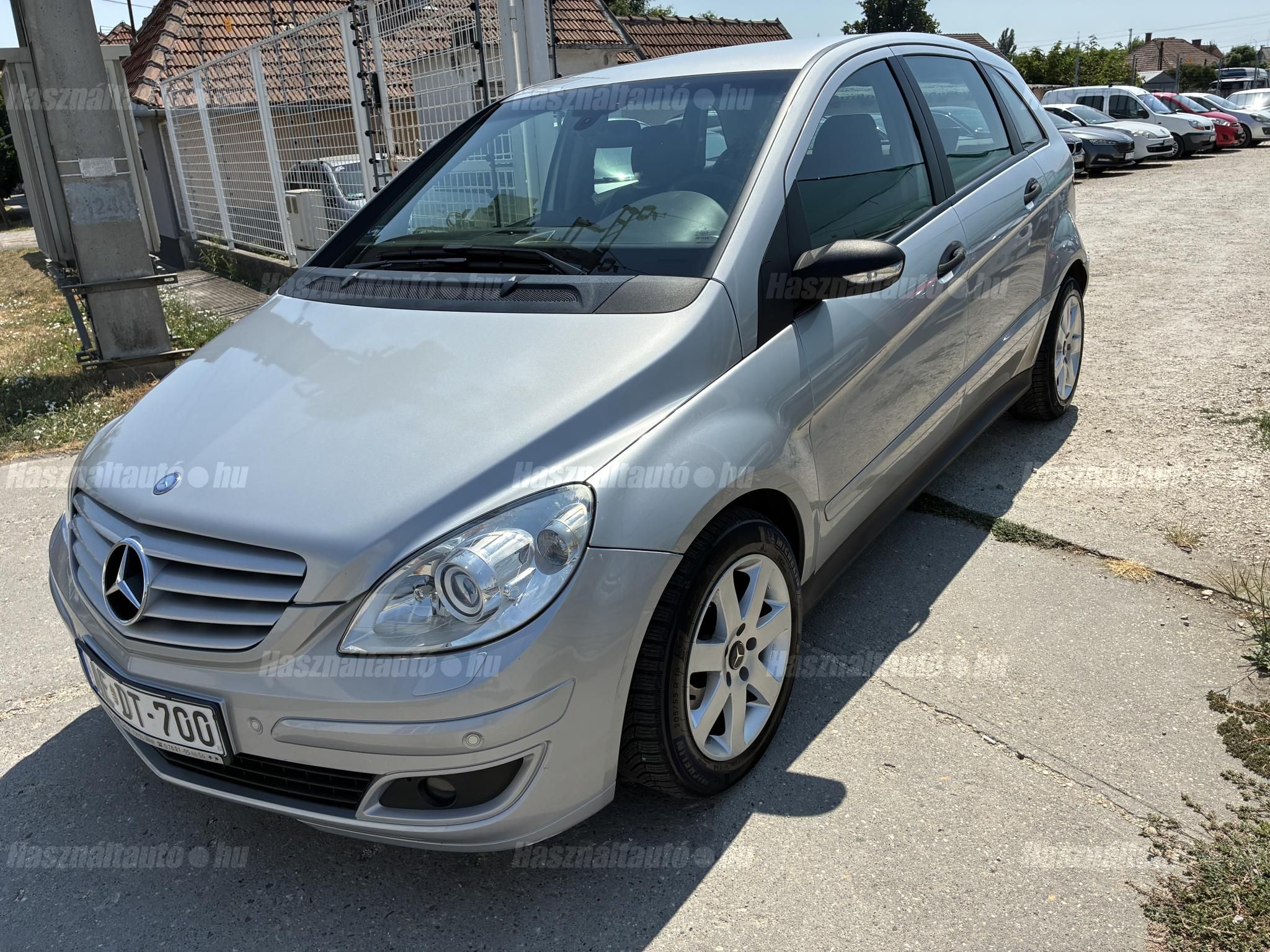 MERCEDES-BENZ B 180 2007/9 - 1