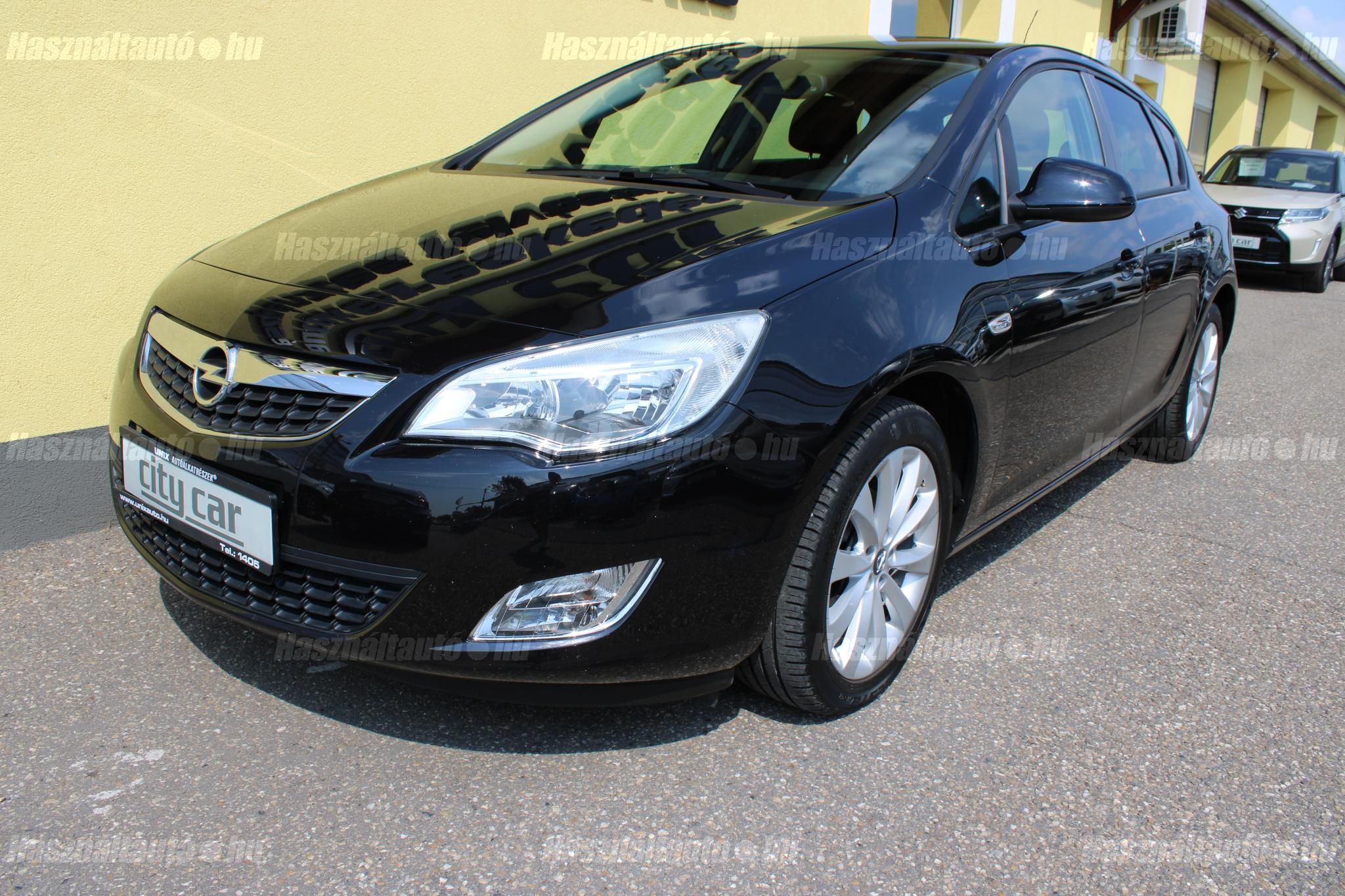 OPEL ASTRA J 2011/5 - 1
