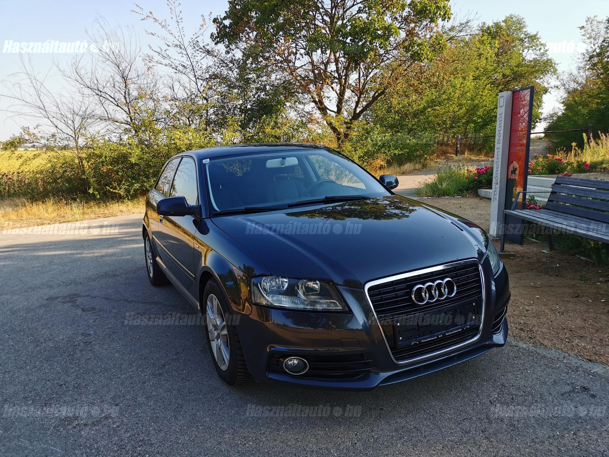 AUDI A3 2011/11 - 1