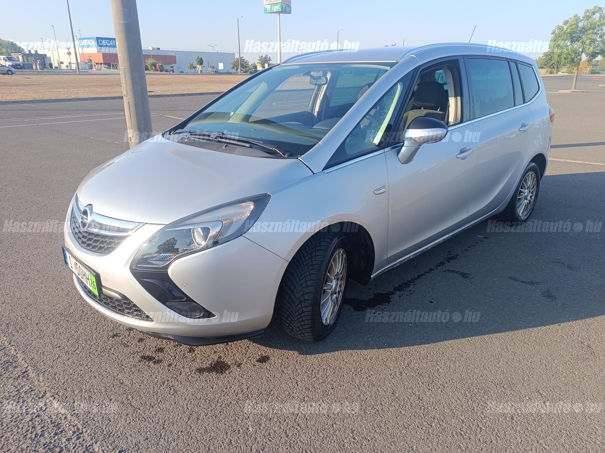 OPEL ZAFIRA TOURER 2013 - 1