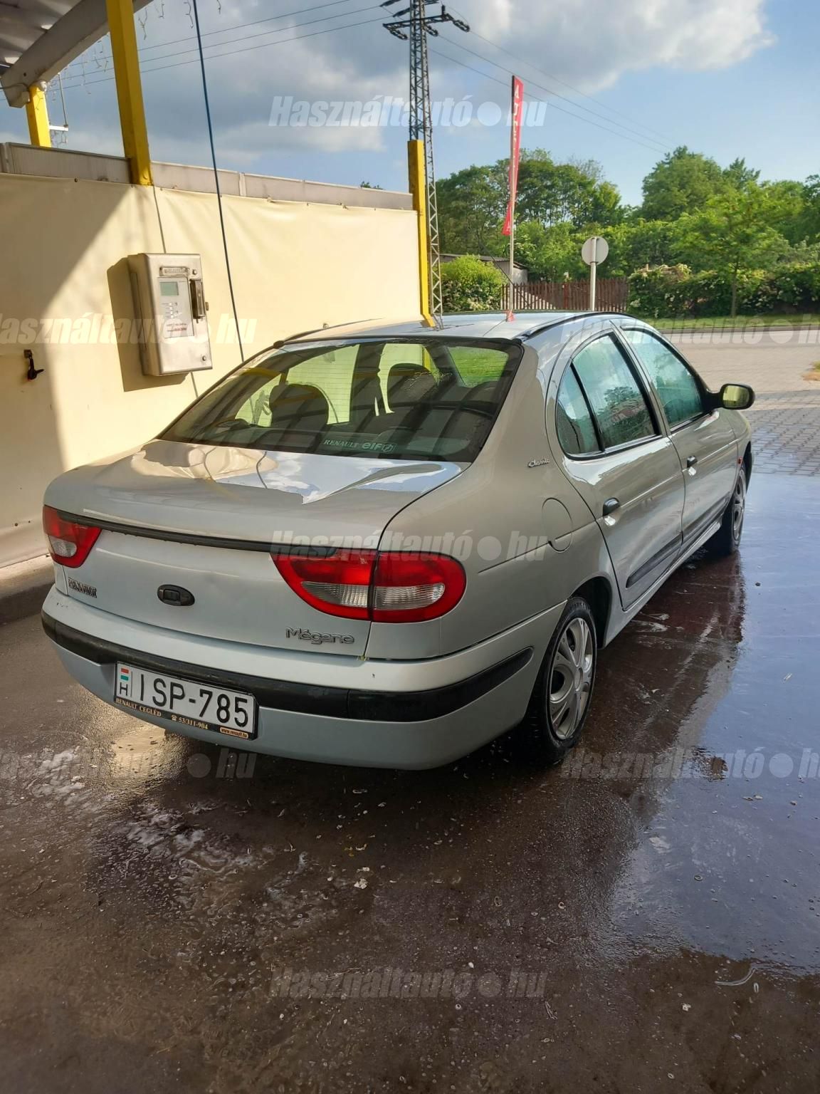 RENAULT MEGANE 2003/6 - 1