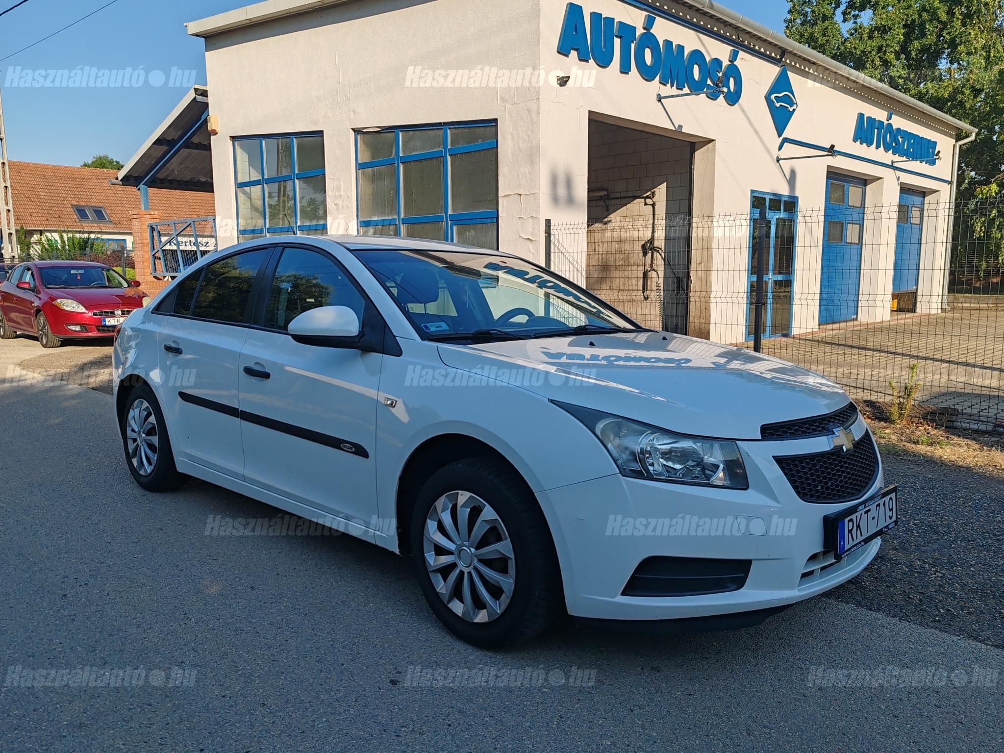 CHEVROLET CRUZE 2010/2 - 1