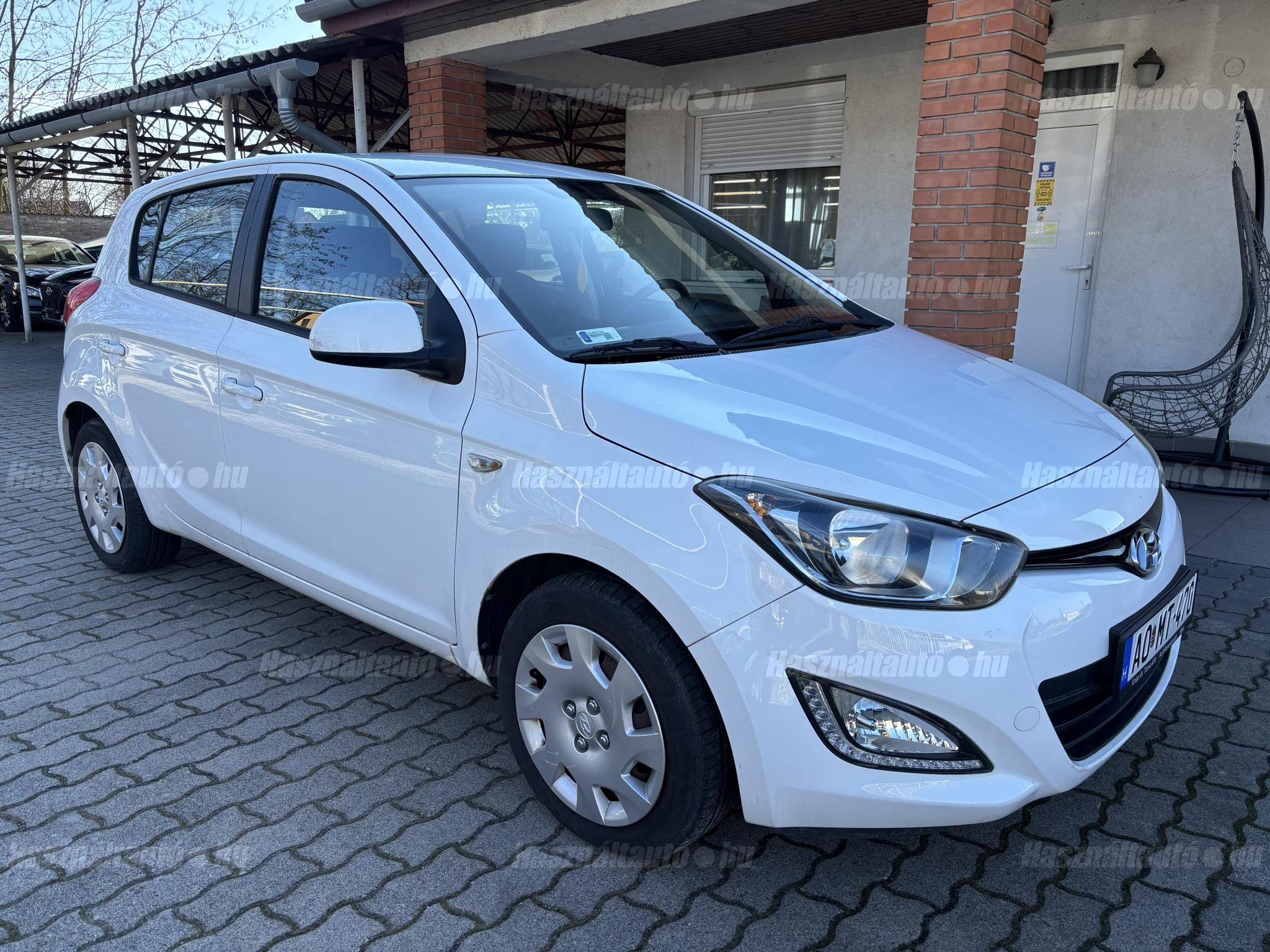 HYUNDAI I20 2013/10 - 1