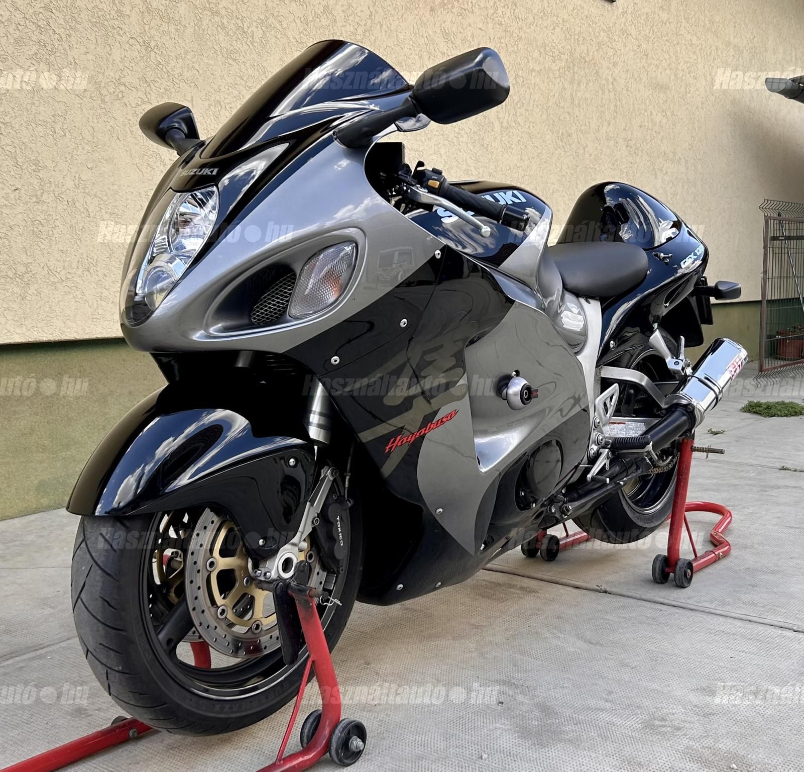 SUZUKI GSX 1300 R (HAYABUSA) 2002/7 - 1