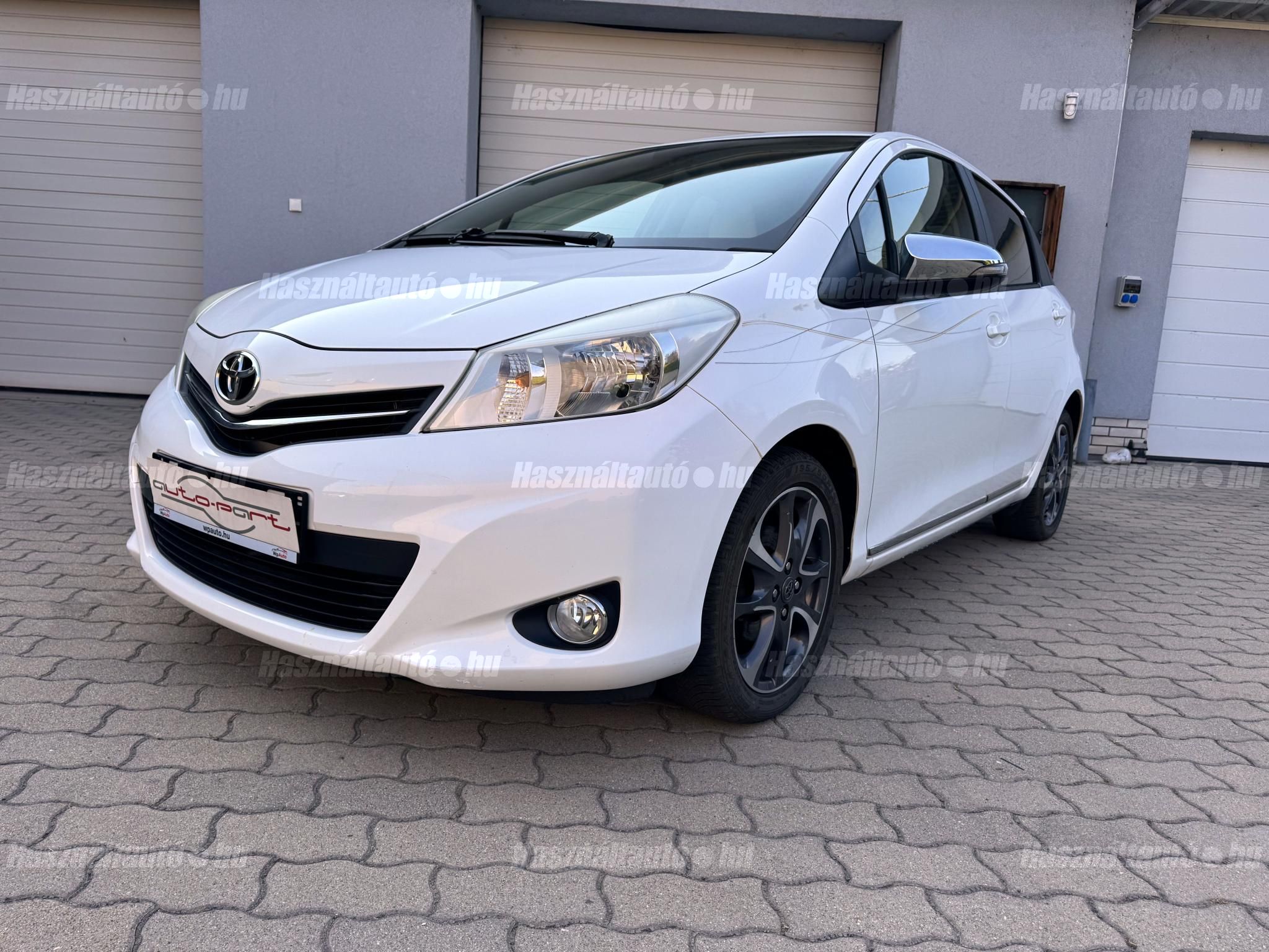 TOYOTA YARIS 2013/2 - 1