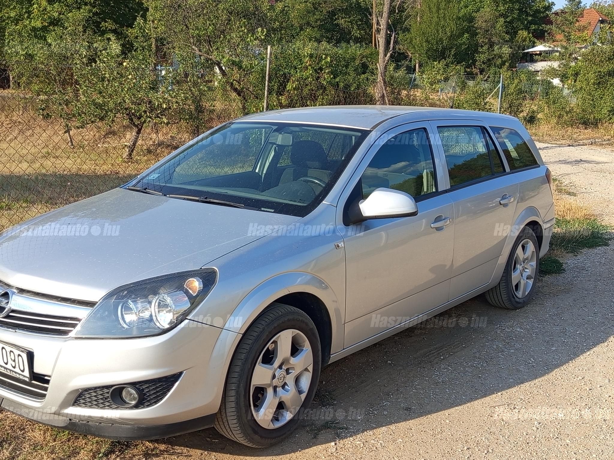 OPEL ASTRA H 2013/2 - 1