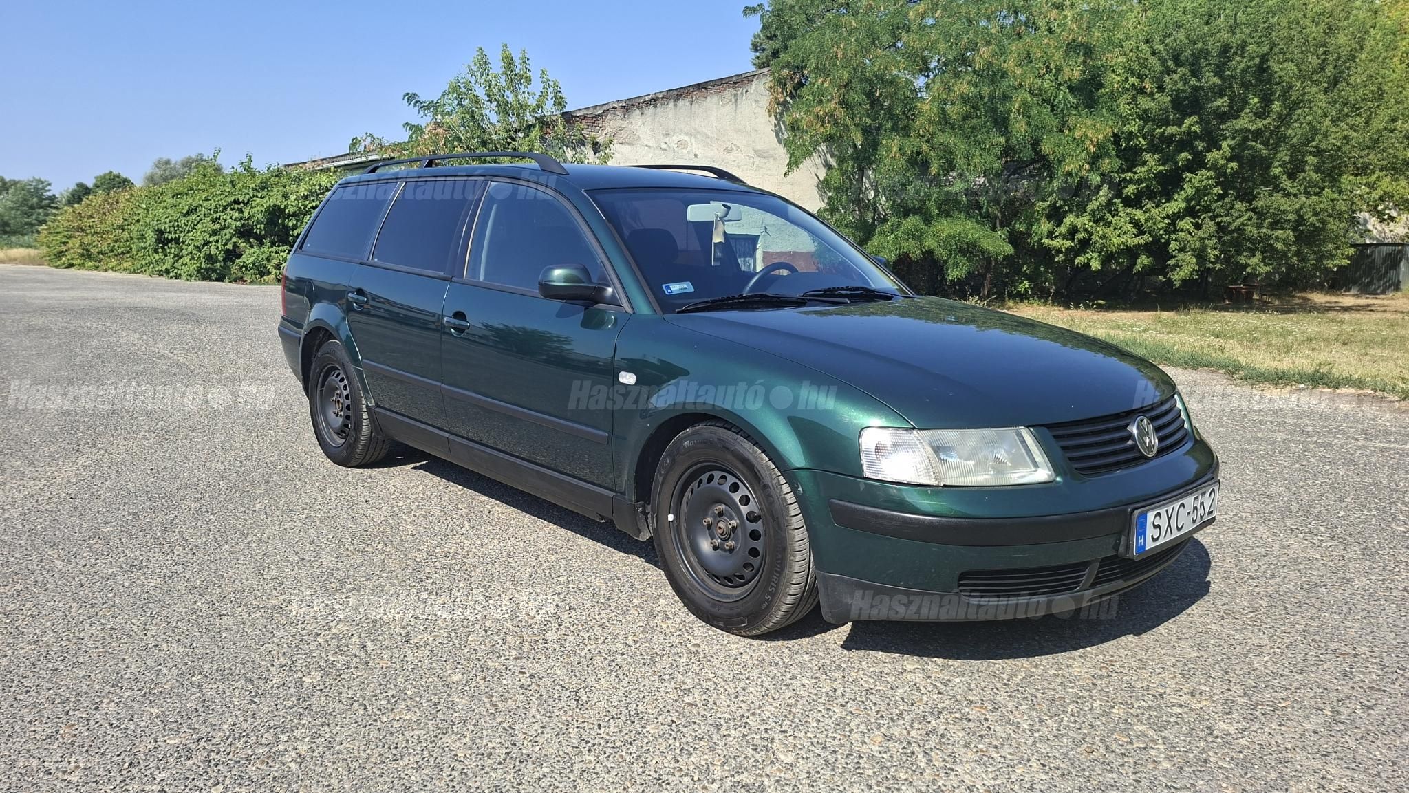 VOLKSWAGEN PASSAT V 1999/4 - 1