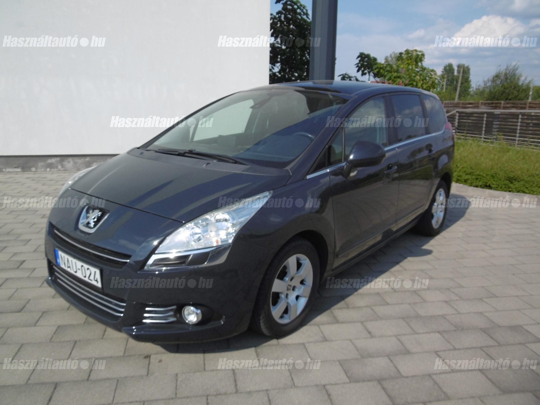 PEUGEOT 5008 2010/9 - 1