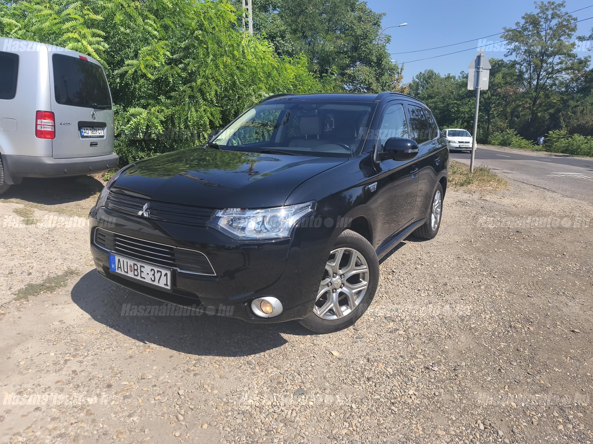 MITSUBISHI OUTLANDER 2013/11 - 1