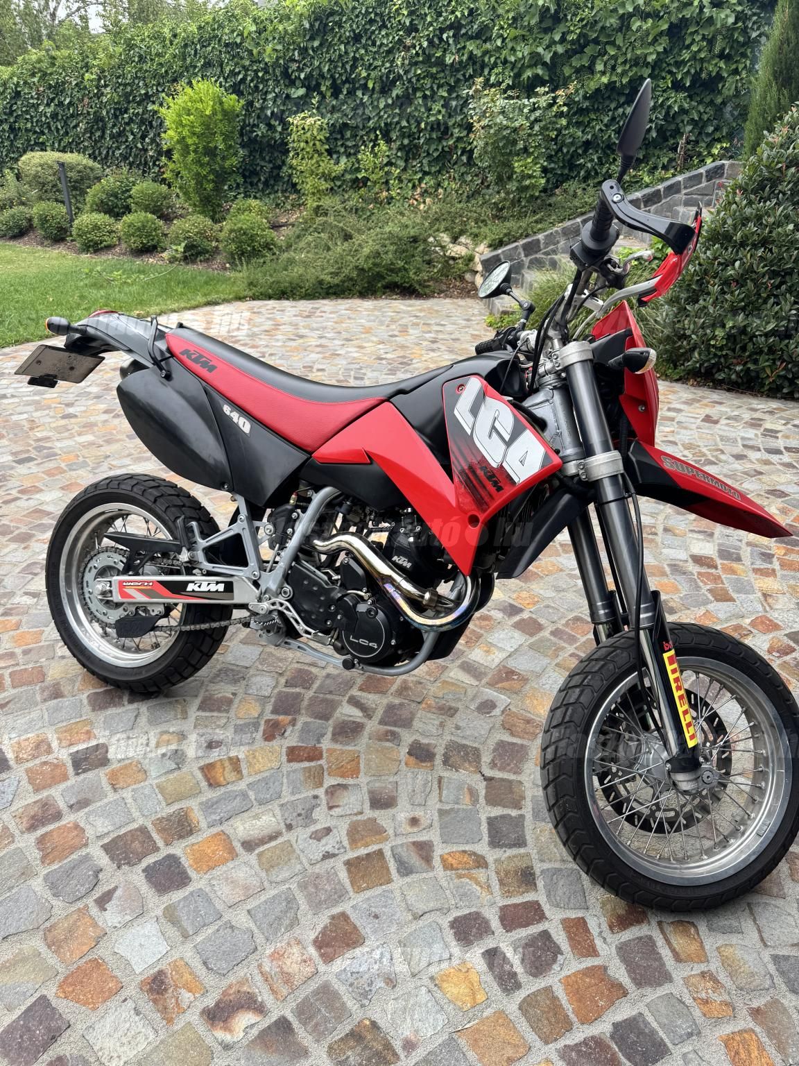 KTM 640 LC4 SUPERMOTO 2002 - 1