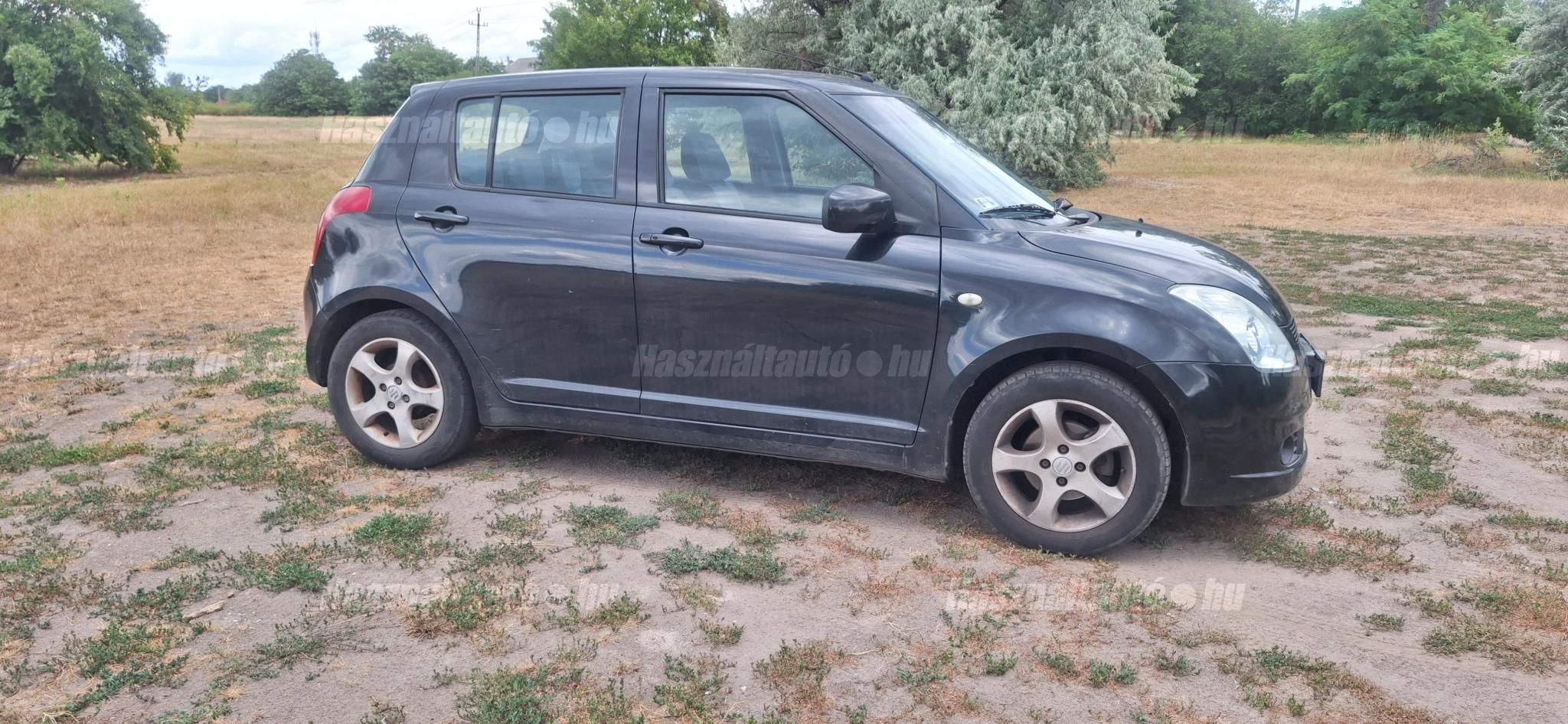 SUZUKI SWIFT 2005 - 1
