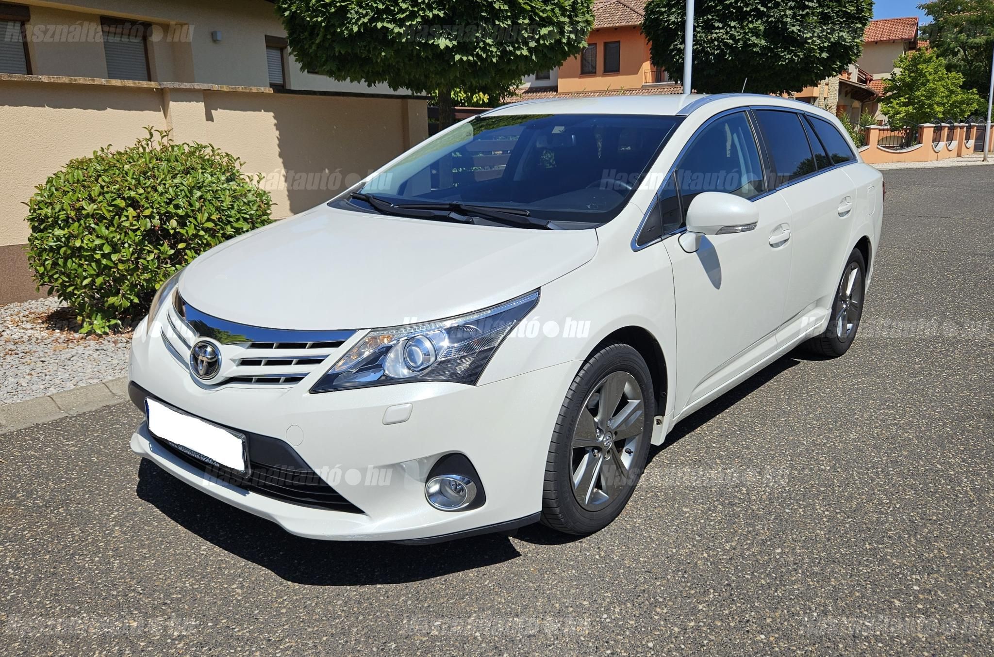 TOYOTA AVENSIS 2015/3 - 1