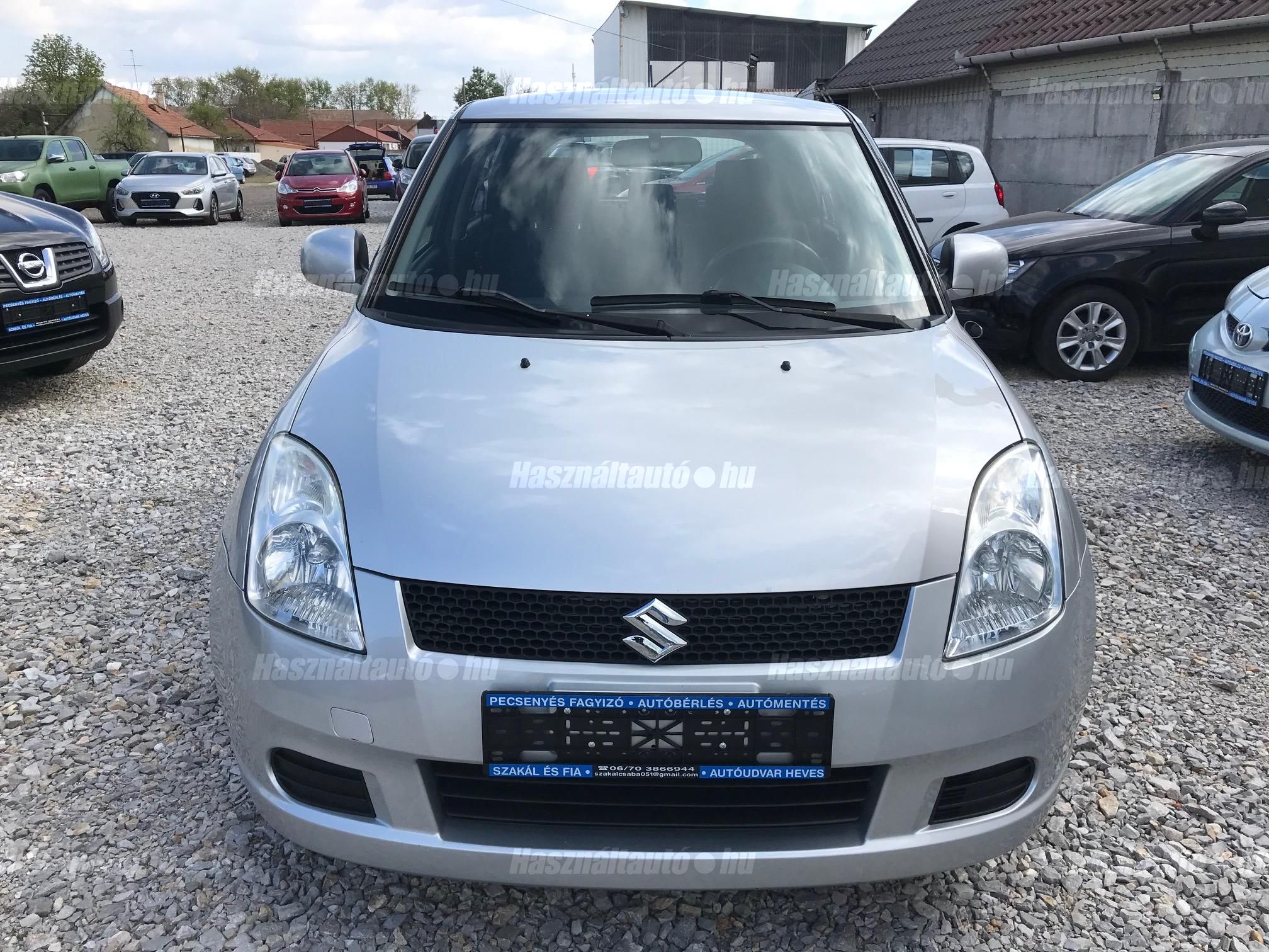 SUZUKI SWIFT 2010/8 - 1
